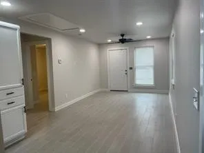 Single Family Residence For Rent in Denton County , 1903 Shawnee Street B, Denton, Texas 76209, 2 Bedroom, 1 Bathroom, Garage spaces, 720 Sqft, built in 1963, mls#21404833, Real Estate Agent in Denton, Homes For Rent in Denton county, Homes For Rent in Denton, Realtor in Denton Texas, Real Estate Brokerage Independent Realty Texas, Luminita Cordes Realtor