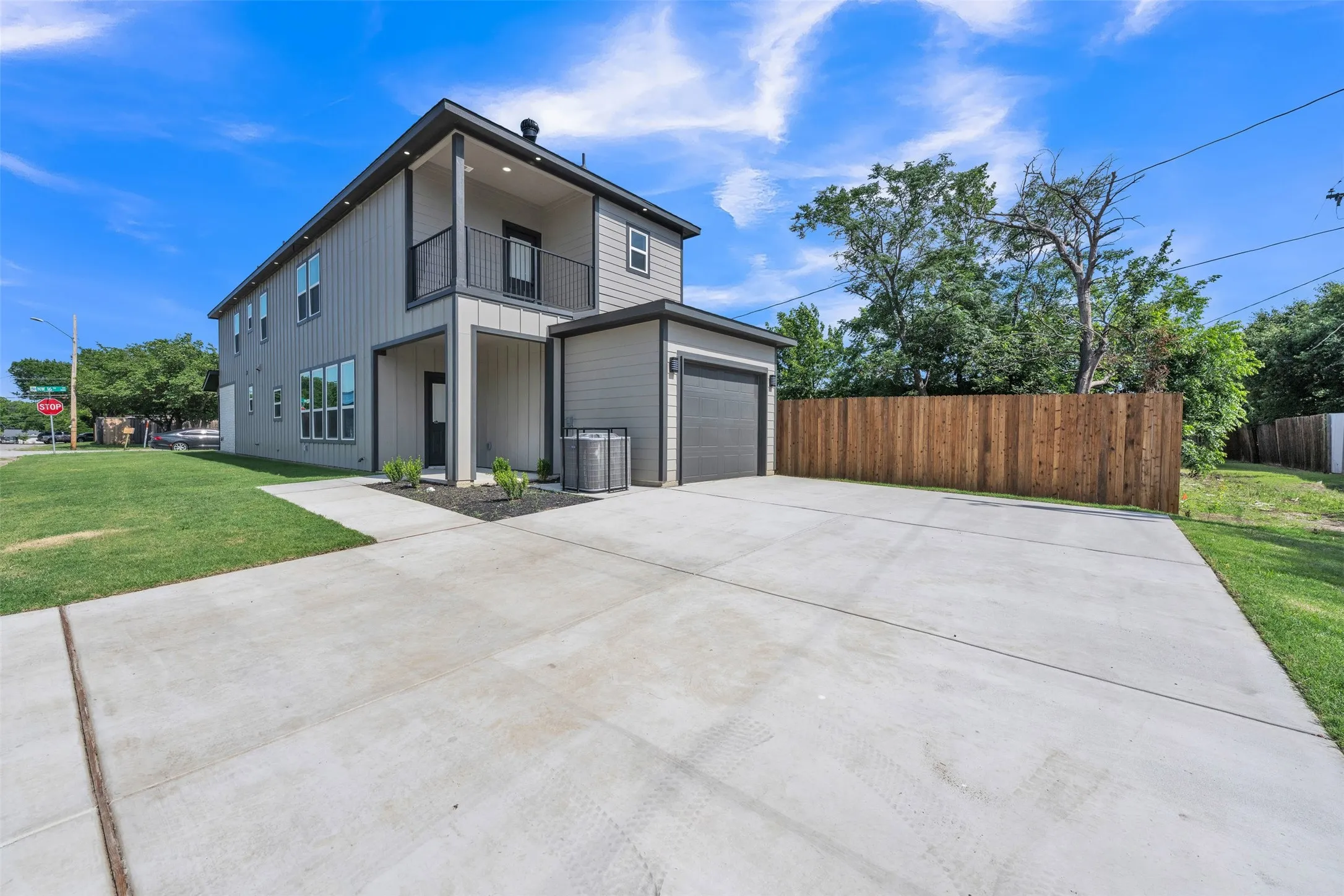Single Family Residence For Sale in Dallas County , 225 Nw 16th Street, Grand Prairie, Texas 75050, 4 Bedroom, 3 Bathroom, 1 Garage spaces, 2,342 Sqft, built in 2026, mls#21401005, Real Estate Agent in Grand Prairie, Homes For Sale in Dallas county, Homes For Sale in Grand Prairie, Realtor in Grand Prairie Texas, Real Estate Brokerage Independent Realty Texas, Luminita Cordes Realtor