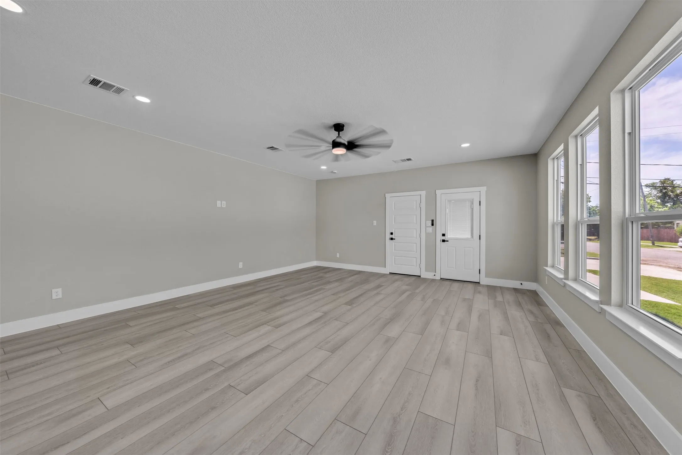 Single Family Residence For Sale in Dallas County , 225 Nw 16th Street, Grand Prairie, Texas 75050, 4 Bedroom, 3 Bathroom, 1 Garage spaces, 2,342 Sqft, built in 2026, mls#21401005, Real Estate Agent in Grand Prairie, Homes For Sale in Dallas county, Homes For Sale in Grand Prairie, Realtor in Grand Prairie Texas, Real Estate Brokerage Independent Realty Texas, Luminita Cordes Realtor
