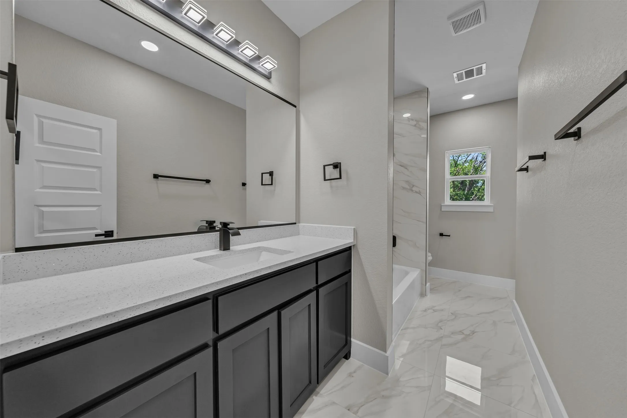 Single Family Residence For Sale in Dallas County , 225 Nw 16th Street, Grand Prairie, Texas 75050, 4 Bedroom, 3 Bathroom, 1 Garage spaces, 2,342 Sqft, built in 2026, mls#21401005, Real Estate Agent in Grand Prairie, Homes For Sale in Dallas county, Homes For Sale in Grand Prairie, Realtor in Grand Prairie Texas, Real Estate Brokerage Independent Realty Texas, Luminita Cordes Realtor
