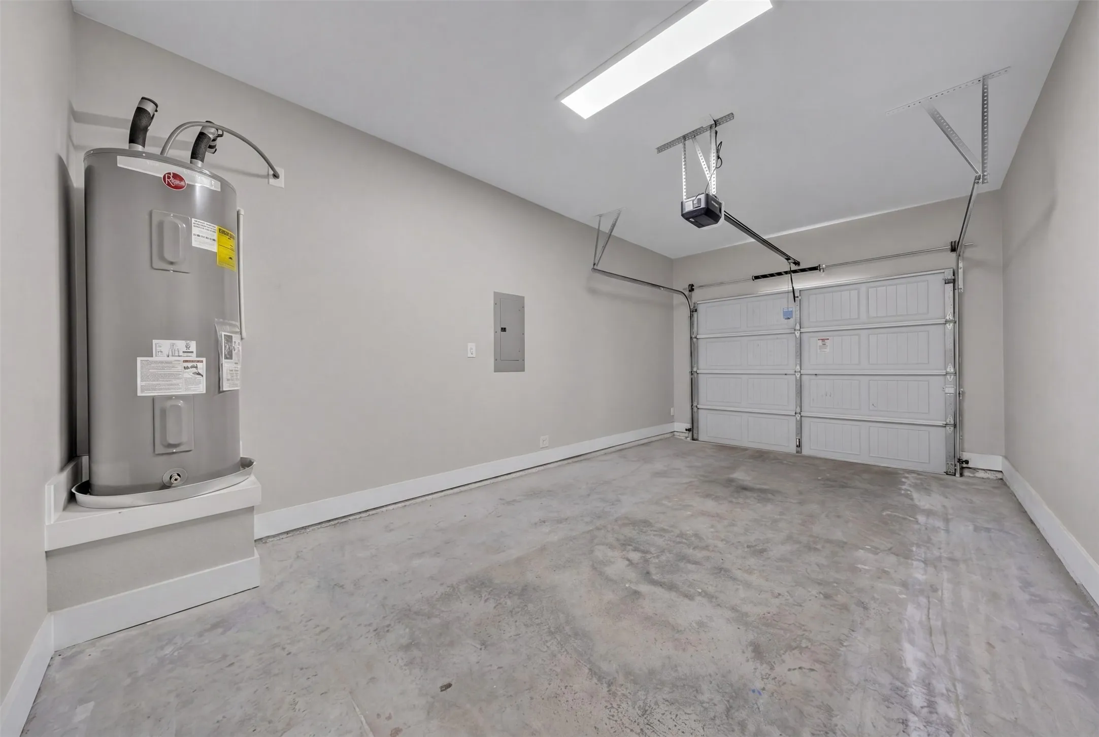 Single Family Residence For Sale in Dallas County , 225 Nw 16th Street, Grand Prairie, Texas 75050, 4 Bedroom, 3 Bathroom, 1 Garage spaces, 2,342 Sqft, built in 2026, mls#21401005, Real Estate Agent in Grand Prairie, Homes For Sale in Dallas county, Homes For Sale in Grand Prairie, Realtor in Grand Prairie Texas, Real Estate Brokerage Independent Realty Texas, Luminita Cordes Realtor