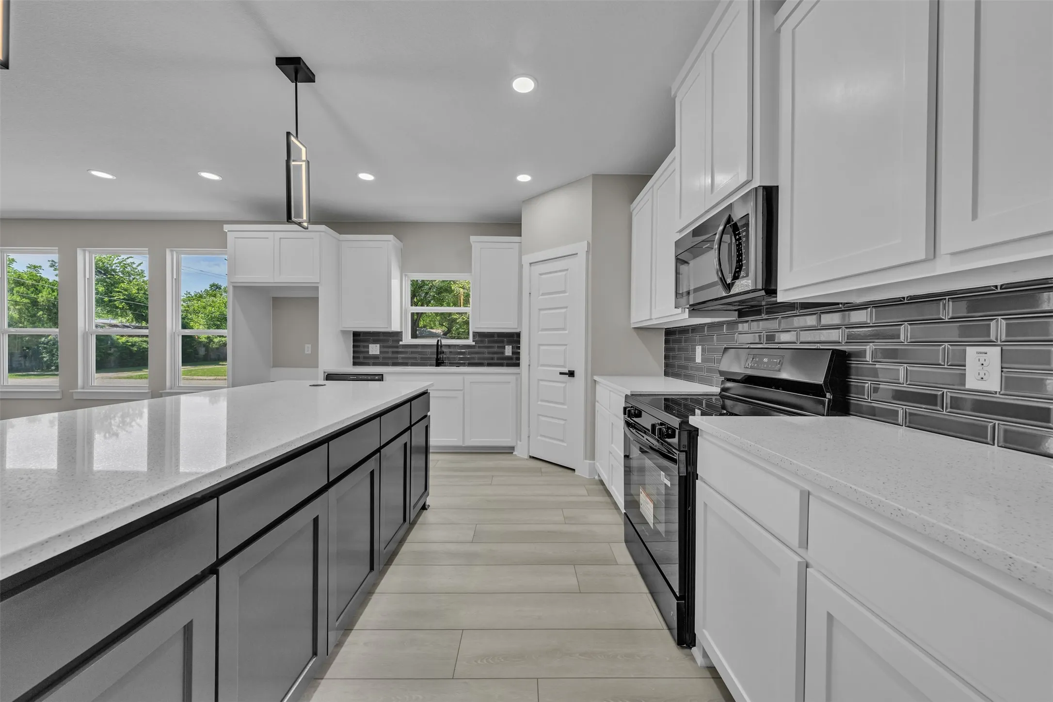 Single Family Residence For Sale in Dallas County , 225 Nw 16th Street, Grand Prairie, Texas 75050, 4 Bedroom, 3 Bathroom, 1 Garage spaces, 2,342 Sqft, built in 2026, mls#21401005, Real Estate Agent in Grand Prairie, Homes For Sale in Dallas county, Homes For Sale in Grand Prairie, Realtor in Grand Prairie Texas, Real Estate Brokerage Independent Realty Texas, Luminita Cordes Realtor