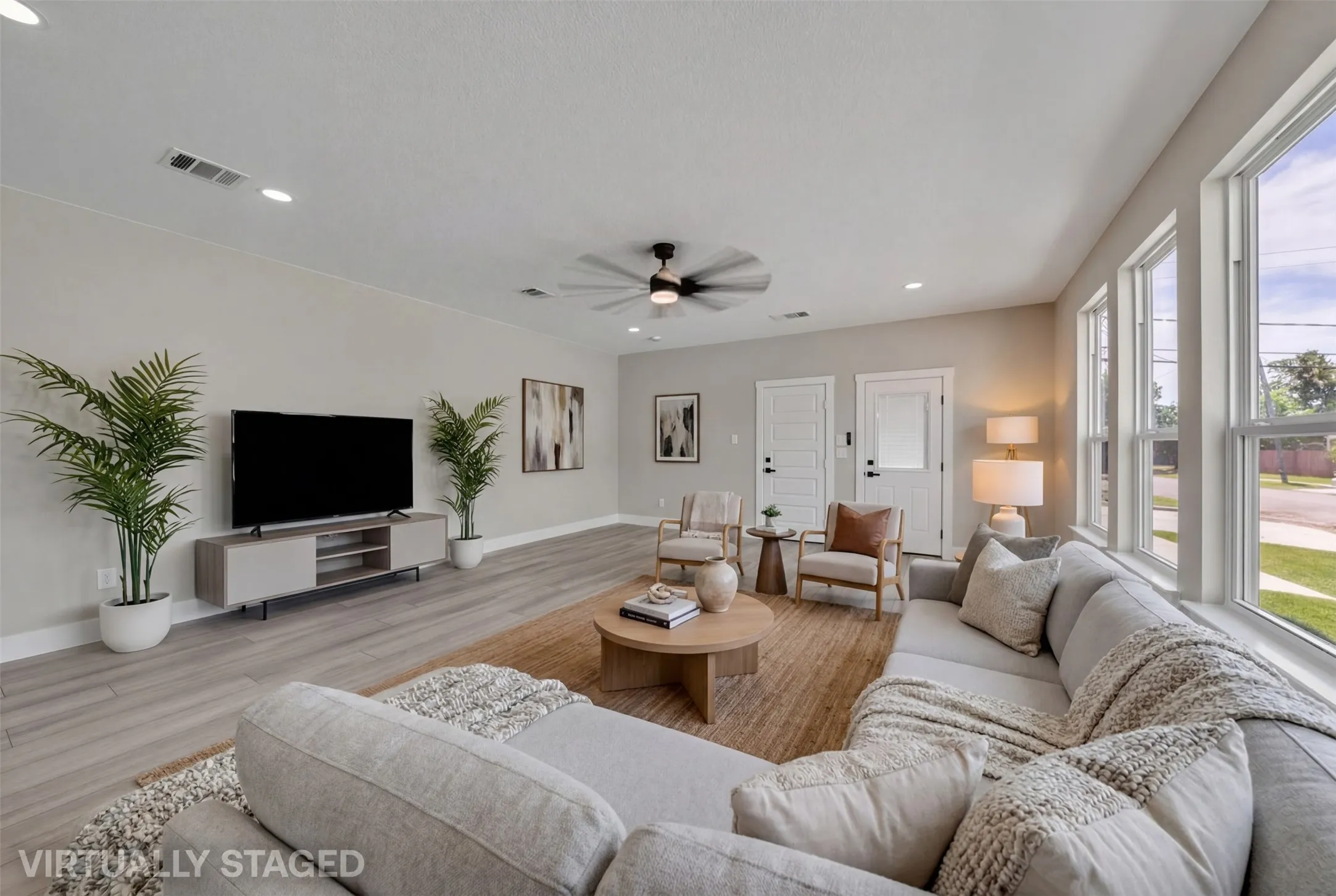 Single Family Residence For Sale in Dallas County , 225 Nw 16th Street, Grand Prairie, Texas 75050, 4 Bedroom, 3 Bathroom, 1 Garage spaces, 2,342 Sqft, built in 2026, mls#21401005, Real Estate Agent in Grand Prairie, Homes For Sale in Dallas county, Homes For Sale in Grand Prairie, Realtor in Grand Prairie Texas, Real Estate Brokerage Independent Realty Texas, Luminita Cordes Realtor