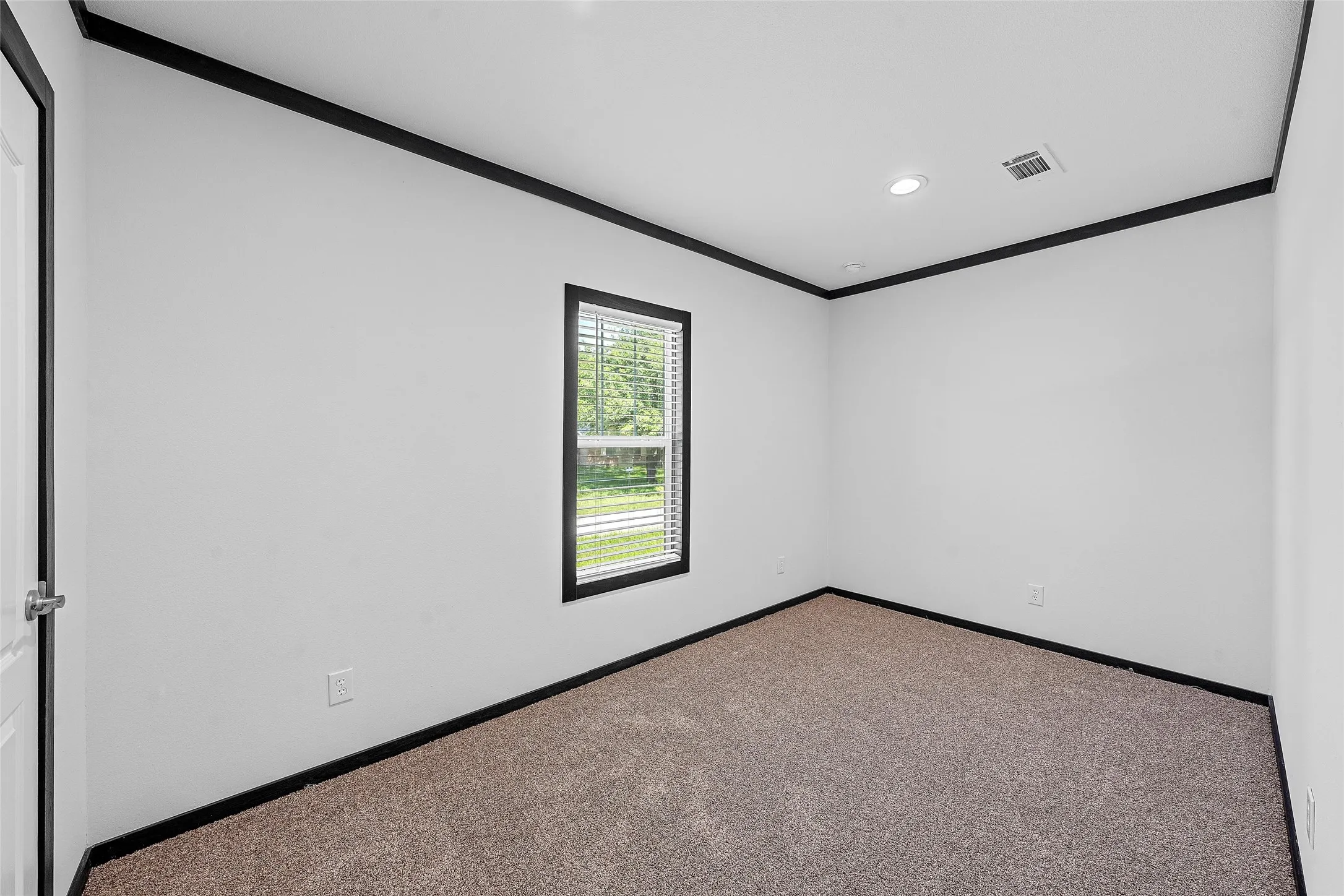 Manufactured Home For Sale in Hill County , 202 N 6th Street, Mount Calm, Texas 76673, 3 Bedroom, 2 Bathroom, Garage spaces, 1,453 Sqft, built in 2023, mls#21404865, Real Estate Agent in Mount Calm, Homes For Sale in Hill county, Homes For Sale in Mount Calm, Realtor in Mount Calm Texas, Real Estate Brokerage Independent Realty Texas, Luminita Cordes Realtor