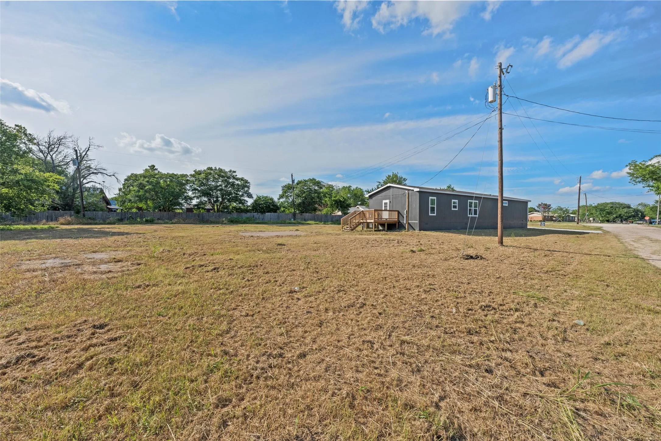 Manufactured Home For Sale in Hill County , 202 N 6th Street, Mount Calm, Texas 76673, 3 Bedroom, 2 Bathroom, Garage spaces, 1,453 Sqft, built in 2023, mls#21404865, Real Estate Agent in Mount Calm, Homes For Sale in Hill county, Homes For Sale in Mount Calm, Realtor in Mount Calm Texas, Real Estate Brokerage Independent Realty Texas, Luminita Cordes Realtor