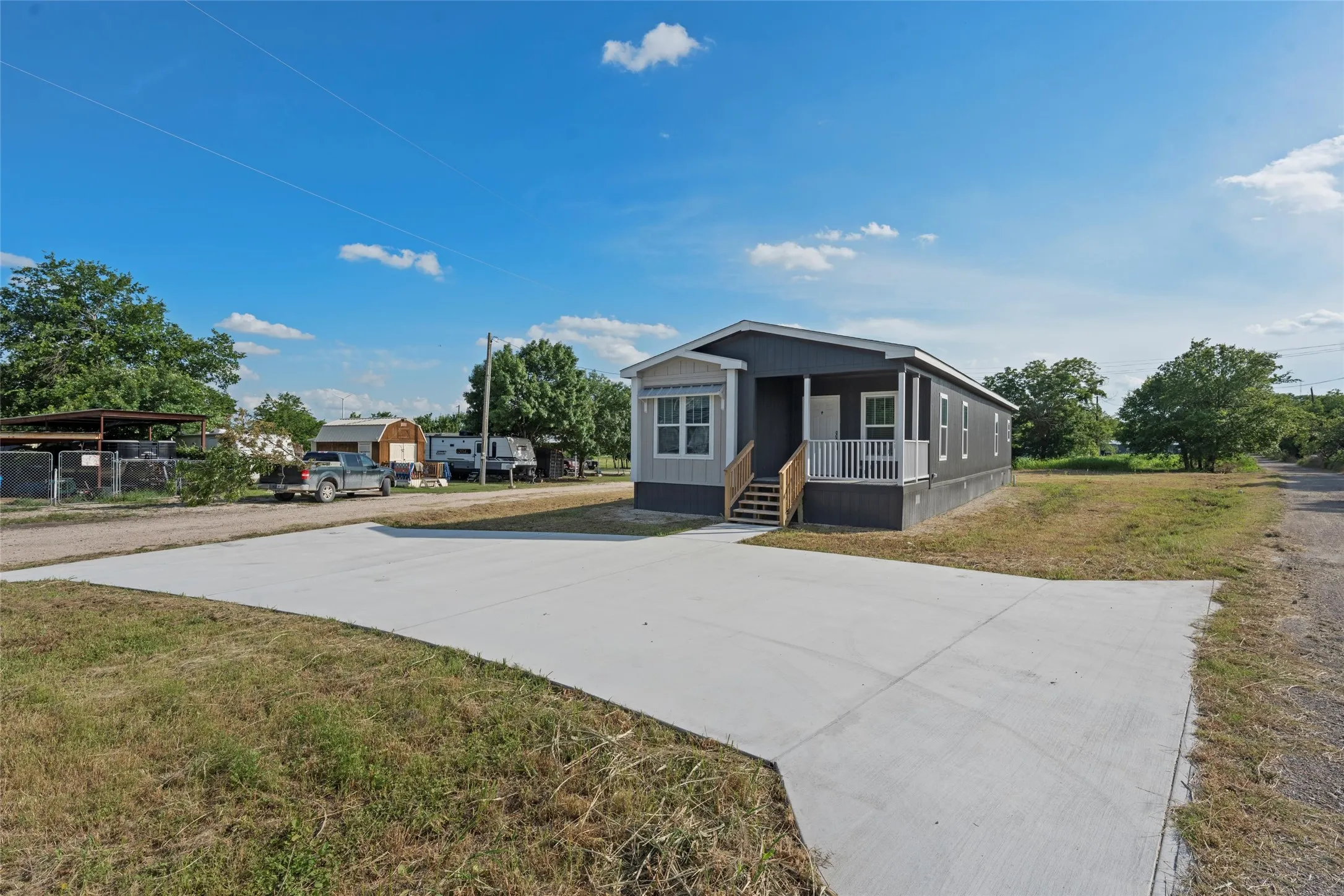 Manufactured Home For Sale in Hill County , 202 N 6th Street, Mount Calm, Texas 76673, 3 Bedroom, 2 Bathroom, Garage spaces, 1,453 Sqft, built in 2023, mls#21404865, Real Estate Agent in Mount Calm, Homes For Sale in Hill county, Homes For Sale in Mount Calm, Realtor in Mount Calm Texas, Real Estate Brokerage Independent Realty Texas, Luminita Cordes Realtor