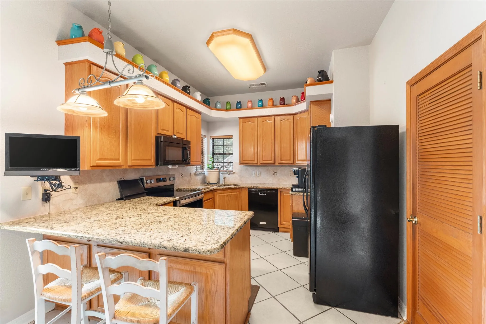 Single Family Residence For Sale in Henderson County , 424 Lagoon Drive, Gun Barrel City, Texas 75156, 3 Bedroom, 2 Bathroom, 2 Garage spaces, 1,549 Sqft, built in 1999, mls#21404878, Real Estate Agent in Gun Barrel City, Homes For Sale in Henderson county, Homes For Sale in Gun Barrel City, Realtor in Gun Barrel City Texas, Real Estate Brokerage Independent Realty Texas, Luminita Cordes Realtor