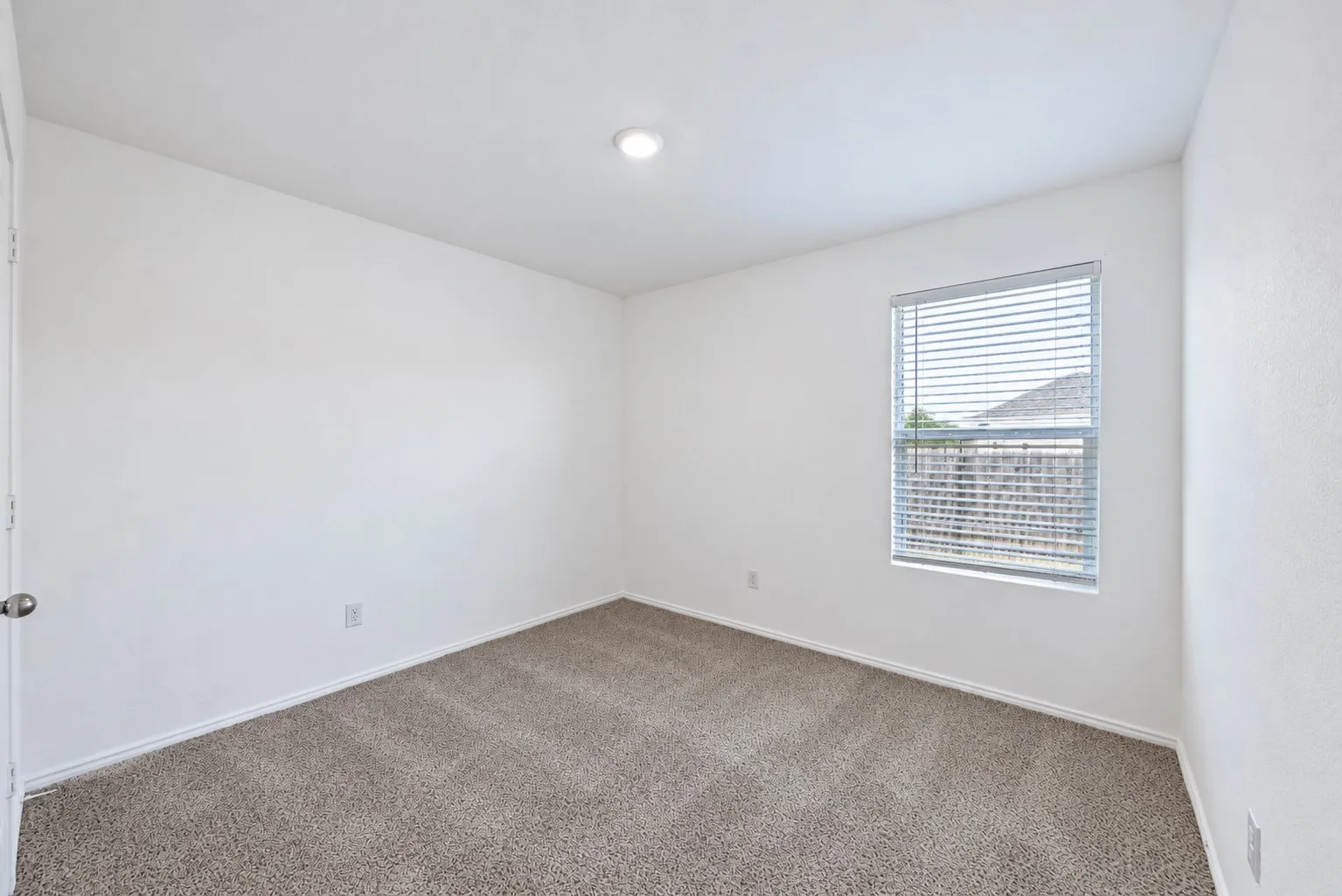 Single Family Residence For Rent in Kaufman County , 1422 Southwell Drive, Crandall, Texas 75114, 3 Bedroom, 2 Bathroom, 2 Garage spaces, 1,260 Sqft, built in 2021, mls#21404877, Real Estate Agent in Crandall, Homes For Rent in Kaufman county, Homes For Rent in Crandall, Realtor in Crandall Texas, Real Estate Brokerage Independent Realty Texas, Luminita Cordes Realtor