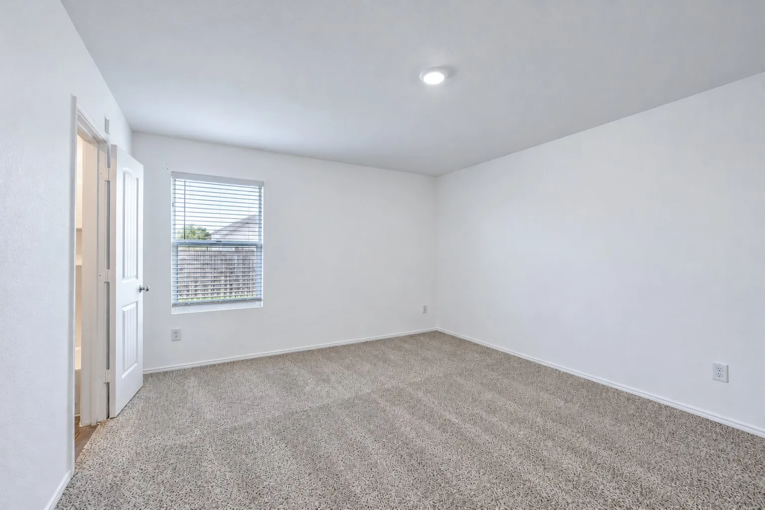 Single Family Residence For Rent in Kaufman County , 1422 Southwell Drive, Crandall, Texas 75114, 3 Bedroom, 2 Bathroom, 2 Garage spaces, 1,260 Sqft, built in 2021, mls#21404877, Real Estate Agent in Crandall, Homes For Rent in Kaufman county, Homes For Rent in Crandall, Realtor in Crandall Texas, Real Estate Brokerage Independent Realty Texas, Luminita Cordes Realtor
