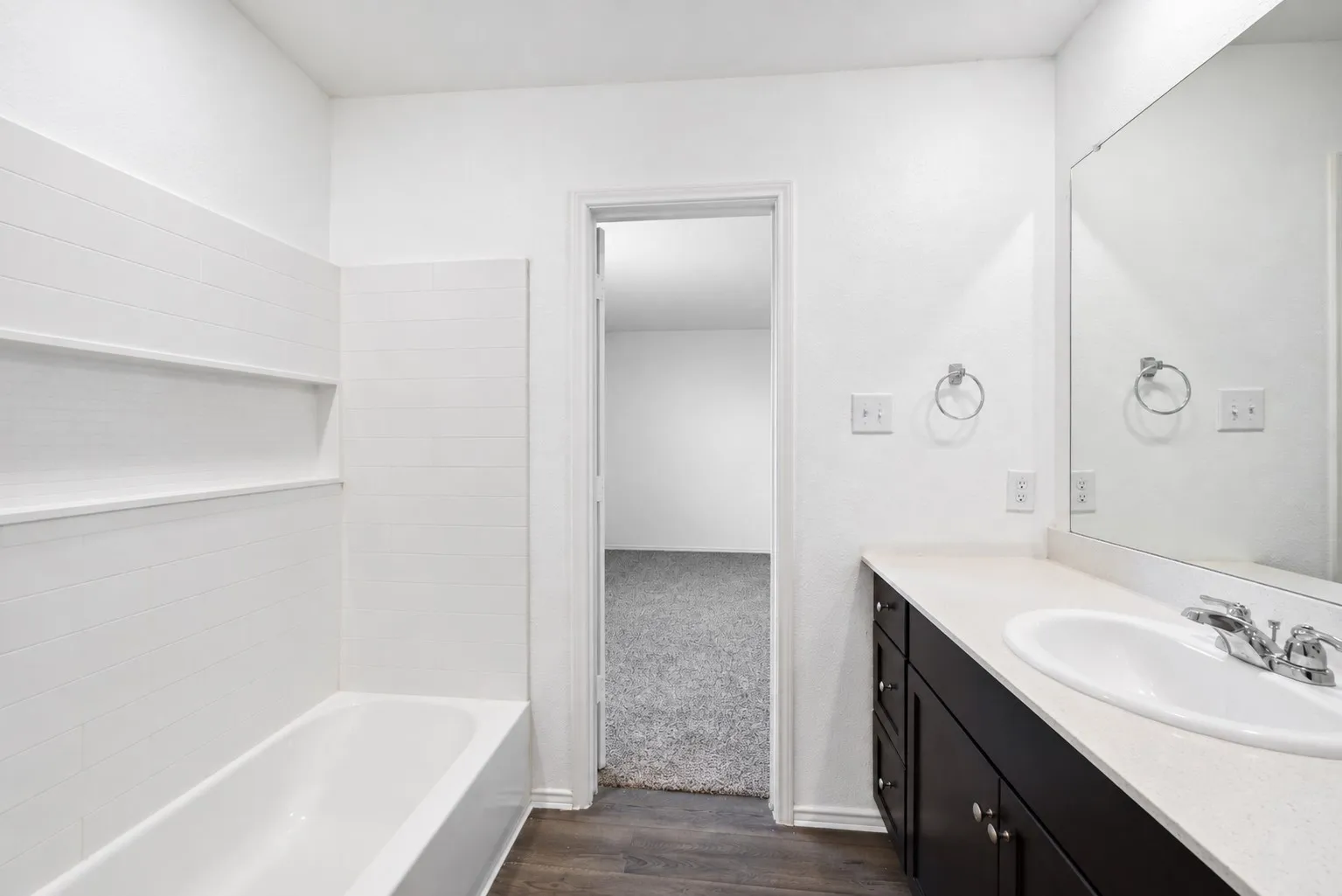 Single Family Residence For Rent in Kaufman County , 1422 Southwell Drive, Crandall, Texas 75114, 3 Bedroom, 2 Bathroom, 2 Garage spaces, 1,260 Sqft, built in 2021, mls#21404877, Real Estate Agent in Crandall, Homes For Rent in Kaufman county, Homes For Rent in Crandall, Realtor in Crandall Texas, Real Estate Brokerage Independent Realty Texas, Luminita Cordes Realtor