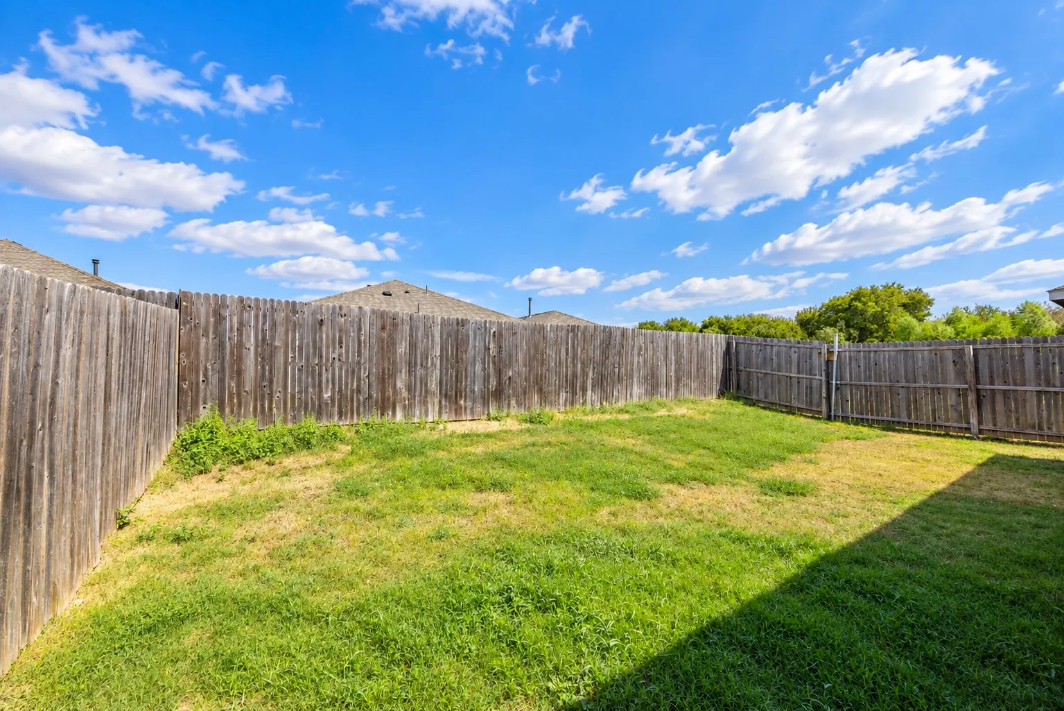 Single Family Residence For Rent in Kaufman County , 1422 Southwell Drive, Crandall, Texas 75114, 3 Bedroom, 2 Bathroom, 2 Garage spaces, 1,260 Sqft, built in 2021, mls#21404877, Real Estate Agent in Crandall, Homes For Rent in Kaufman county, Homes For Rent in Crandall, Realtor in Crandall Texas, Real Estate Brokerage Independent Realty Texas, Luminita Cordes Realtor
