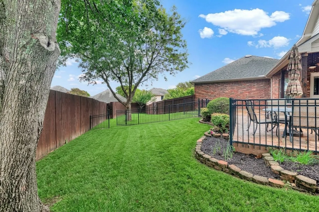 Plenty of room to relax, play, or entertain