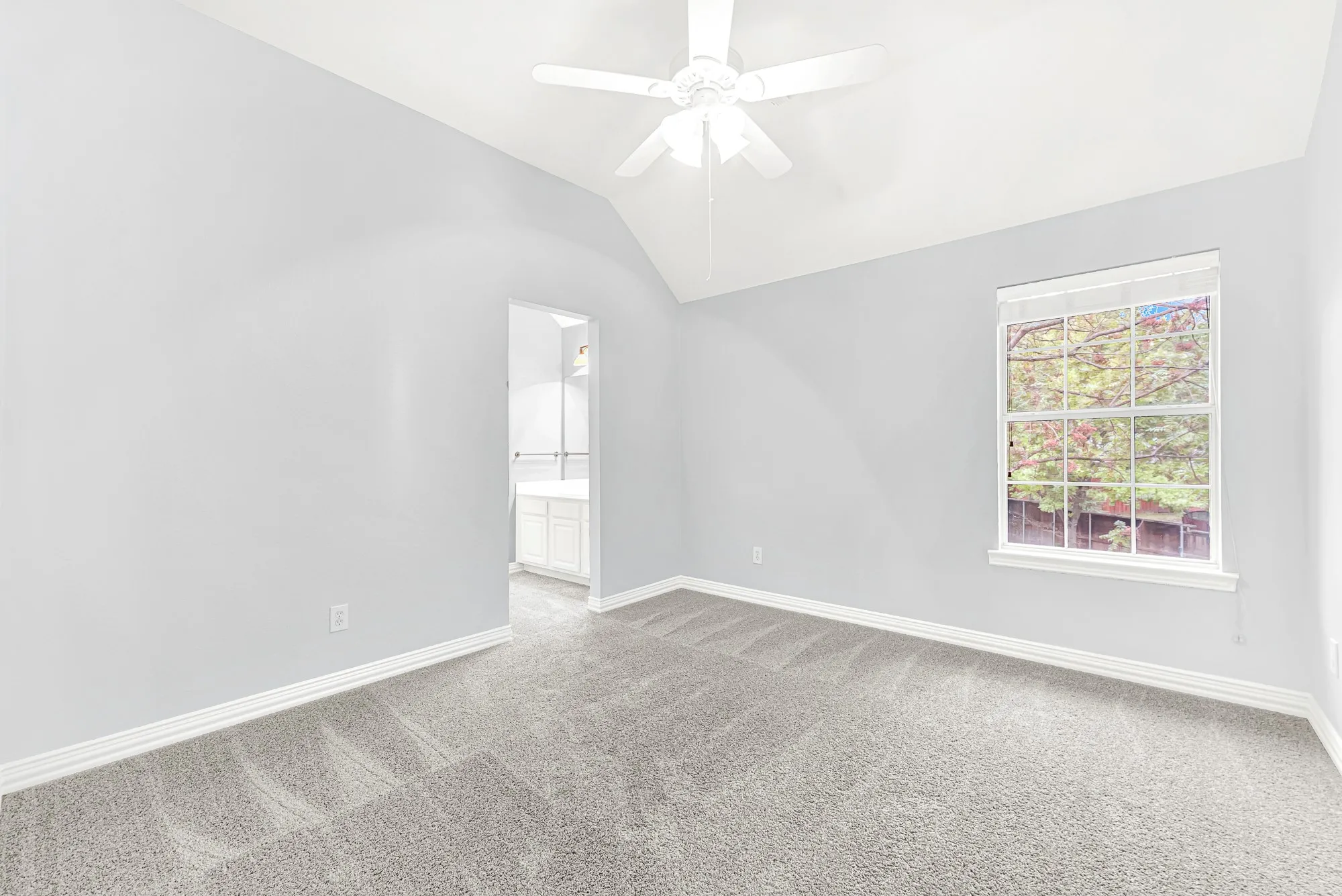 Secondary bedroom