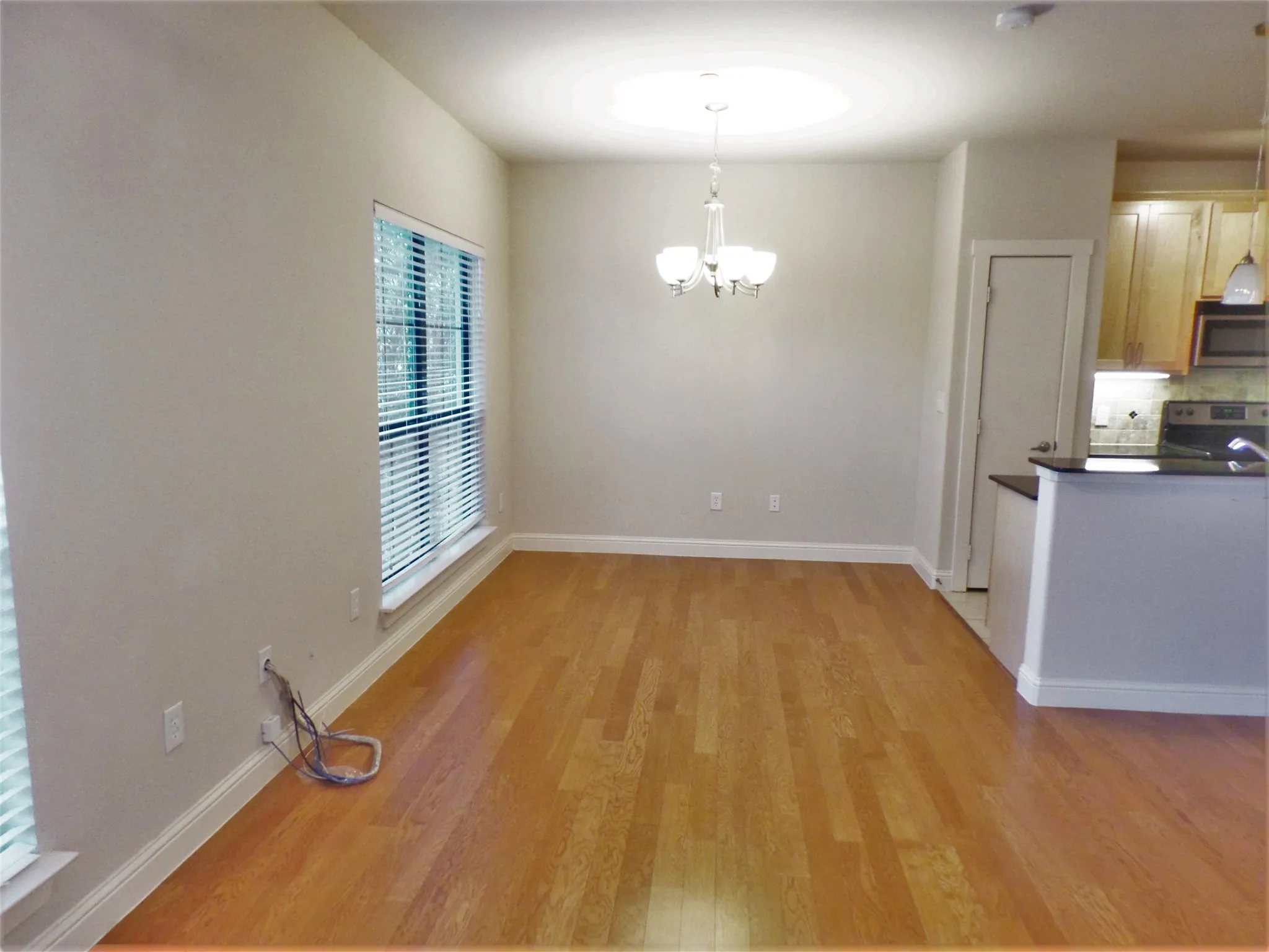 Condominium For Rent in Dallas County , 6159 Oram Street 105, Dallas, Texas 75214, 1 Bedroom, 2 Bathroom, 1 Garage spaces, 1,028 Sqft, built in 2007, mls#21401391, Real Estate Agent in Dallas, Homes For Rent in Dallas county, Homes For Rent in Dallas, Realtor in Dallas Texas, Real Estate Brokerage Independent Realty Texas, Luminita Cordes Realtor