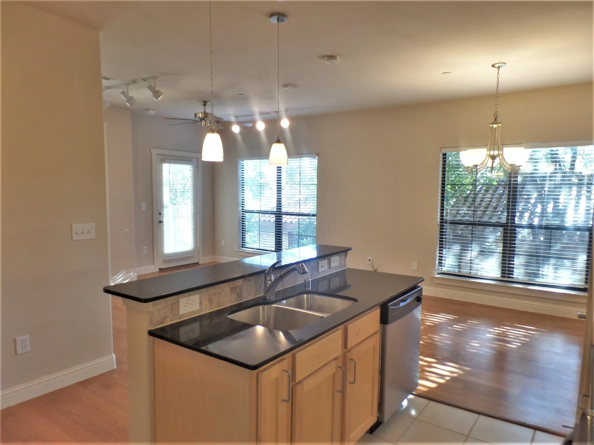 Open Kitchen