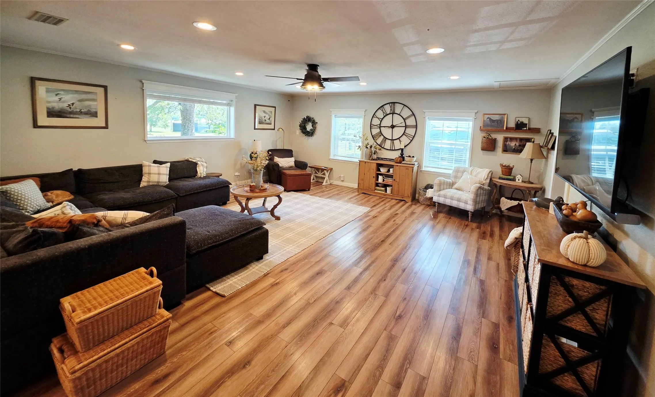 Single Family Residence For Sale in Hopkins County , 1426 Farm Road 2560, Sulphur Springs, Texas 75482, 3 Bedroom, 2 Bathroom, Garage spaces, 1,920 Sqft, built in 1970, mls#21404289, Real Estate Agent in Sulphur Springs, Homes For Sale in Hopkins county, Homes For Sale in Sulphur Springs, Realtor in Sulphur Springs Texas, Real Estate Brokerage Independent Realty Texas, Luminita Cordes Realtor