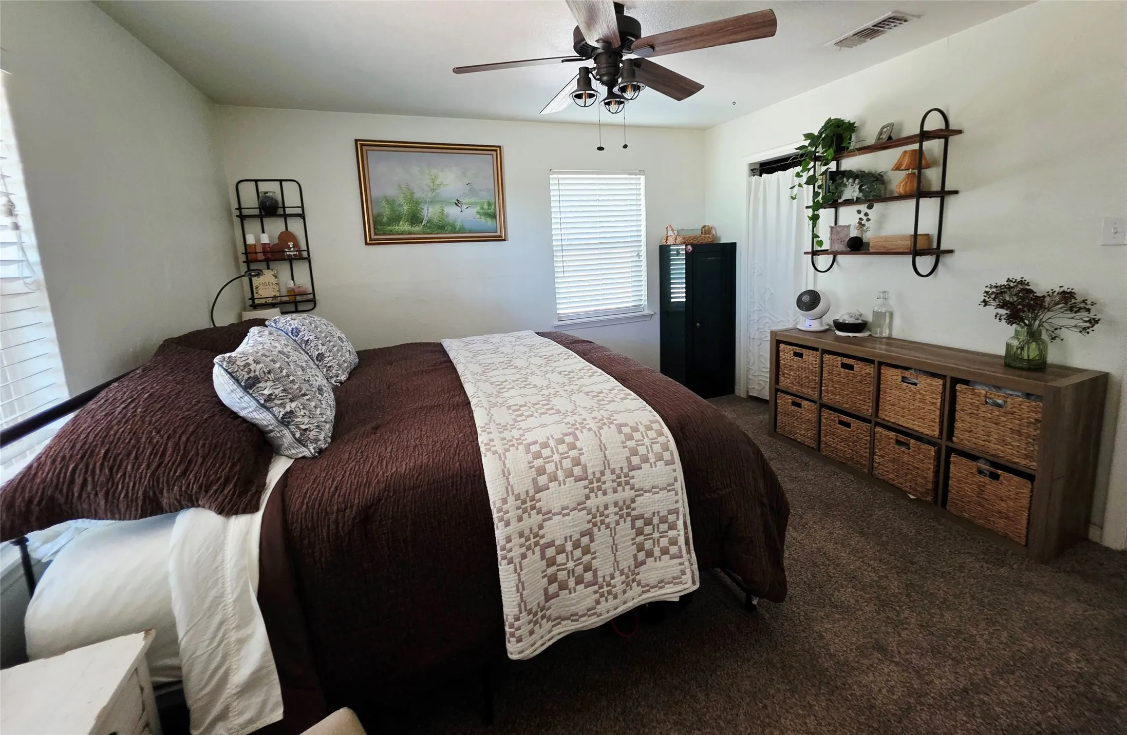 Single Family Residence For Sale in Hopkins County , 1426 Farm Road 2560, Sulphur Springs, Texas 75482, 3 Bedroom, 2 Bathroom, Garage spaces, 1,920 Sqft, built in 1970, mls#21404289, Real Estate Agent in Sulphur Springs, Homes For Sale in Hopkins county, Homes For Sale in Sulphur Springs, Realtor in Sulphur Springs Texas, Real Estate Brokerage Independent Realty Texas, Luminita Cordes Realtor