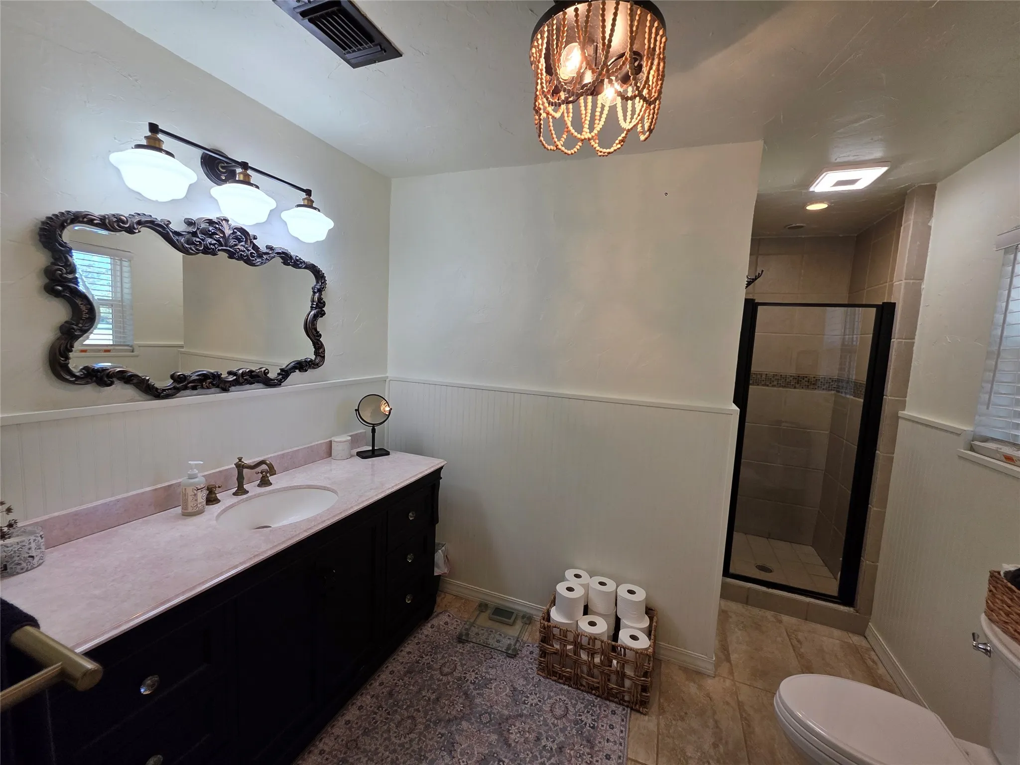 Single Family Residence For Sale in Hopkins County , 1426 Farm Road 2560, Sulphur Springs, Texas 75482, 3 Bedroom, 2 Bathroom, Garage spaces, 1,920 Sqft, built in 1970, mls#21404289, Real Estate Agent in Sulphur Springs, Homes For Sale in Hopkins county, Homes For Sale in Sulphur Springs, Realtor in Sulphur Springs Texas, Real Estate Brokerage Independent Realty Texas, Luminita Cordes Realtor
