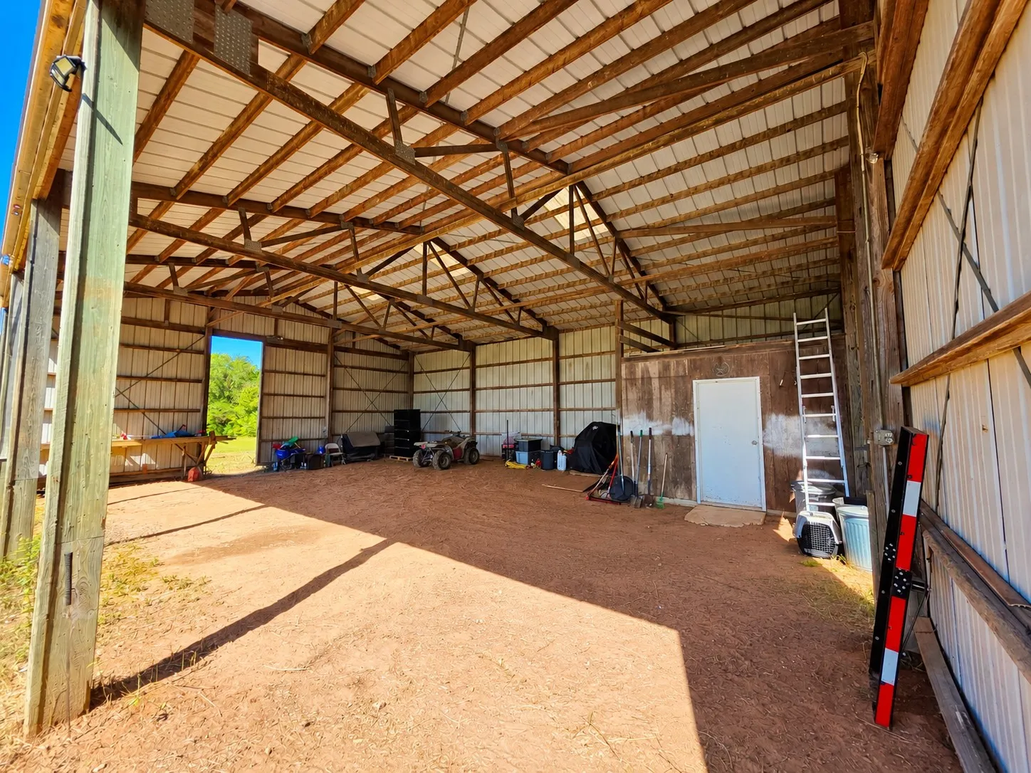 Single Family Residence For Sale in Hopkins County , 1426 Farm Road 2560, Sulphur Springs, Texas 75482, 3 Bedroom, 2 Bathroom, Garage spaces, 1,920 Sqft, built in 1970, mls#21404289, Real Estate Agent in Sulphur Springs, Homes For Sale in Hopkins county, Homes For Sale in Sulphur Springs, Realtor in Sulphur Springs Texas, Real Estate Brokerage Independent Realty Texas, Luminita Cordes Realtor