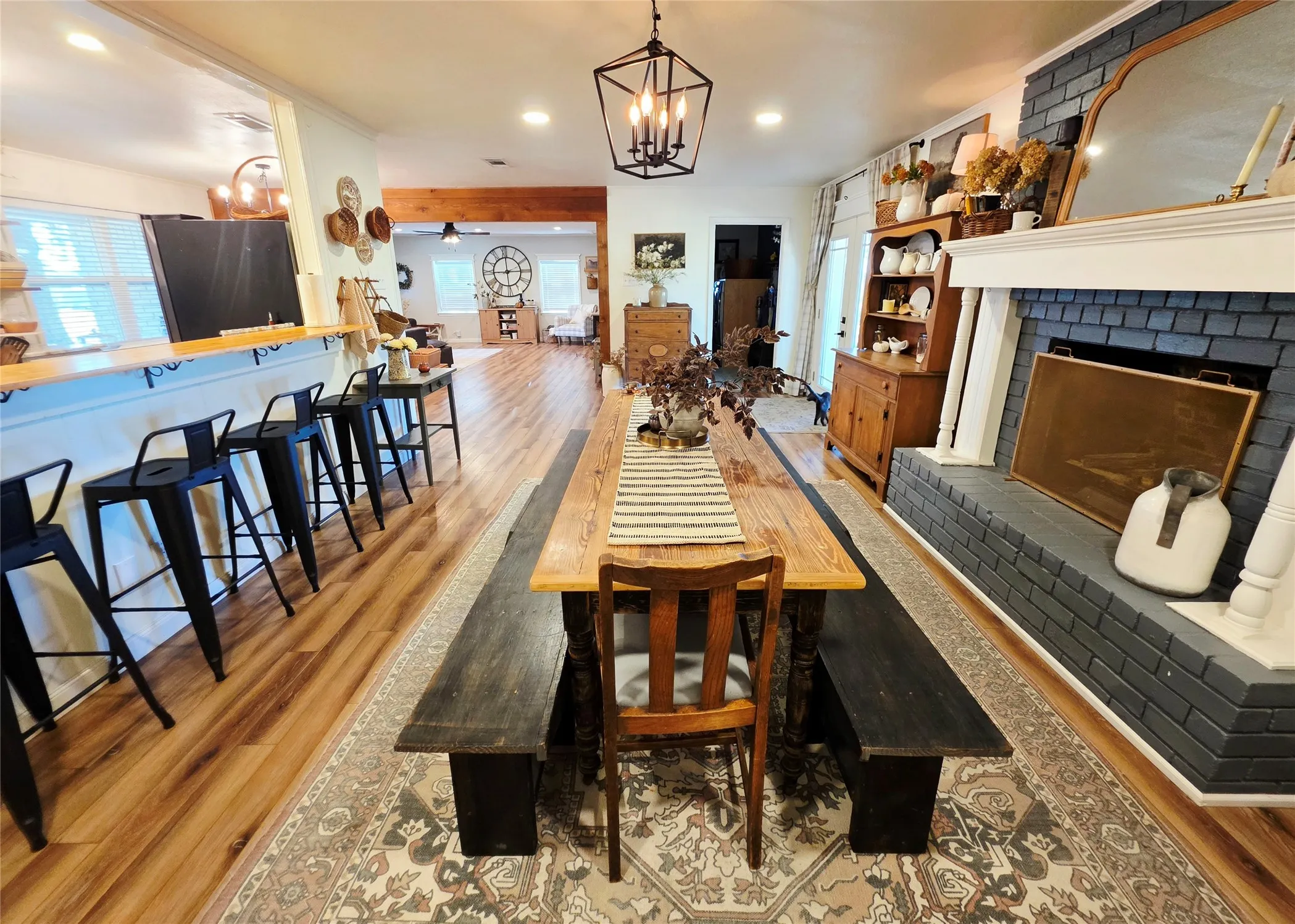 Single Family Residence For Sale in Hopkins County , 1426 Farm Road 2560, Sulphur Springs, Texas 75482, 3 Bedroom, 2 Bathroom, Garage spaces, 1,920 Sqft, built in 1970, mls#21404289, Real Estate Agent in Sulphur Springs, Homes For Sale in Hopkins county, Homes For Sale in Sulphur Springs, Realtor in Sulphur Springs Texas, Real Estate Brokerage Independent Realty Texas, Luminita Cordes Realtor
