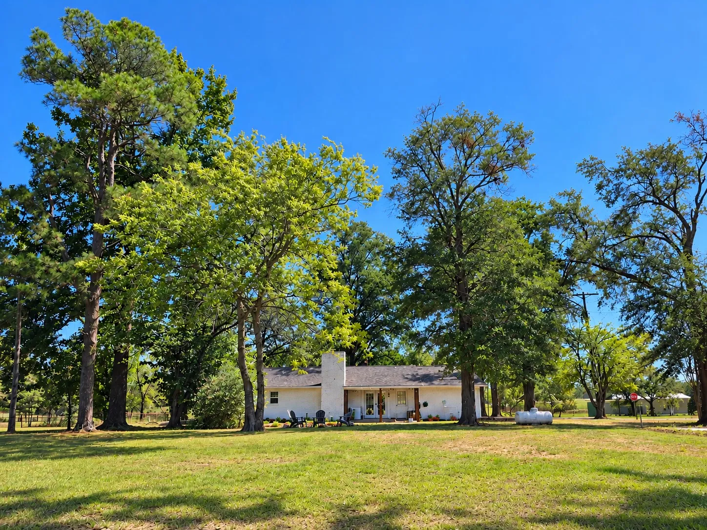 Single Family Residence For Sale in Hopkins County , 1426 Farm Road 2560, Sulphur Springs, Texas 75482, 3 Bedroom, 2 Bathroom, Garage spaces, 1,920 Sqft, built in 1970, mls#21404289, Real Estate Agent in Sulphur Springs, Homes For Sale in Hopkins county, Homes For Sale in Sulphur Springs, Realtor in Sulphur Springs Texas, Real Estate Brokerage Independent Realty Texas, Luminita Cordes Realtor
