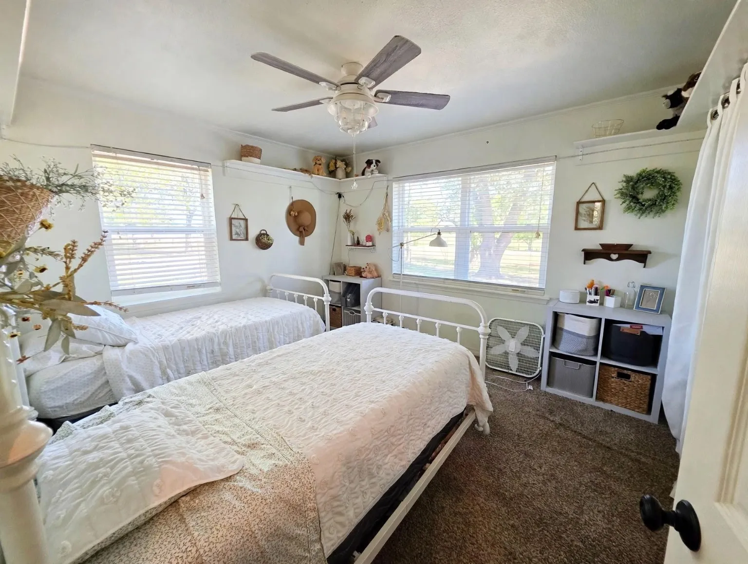 Single Family Residence For Sale in Hopkins County , 1426 Farm Road 2560, Sulphur Springs, Texas 75482, 3 Bedroom, 2 Bathroom, Garage spaces, 1,920 Sqft, built in 1970, mls#21404289, Real Estate Agent in Sulphur Springs, Homes For Sale in Hopkins county, Homes For Sale in Sulphur Springs, Realtor in Sulphur Springs Texas, Real Estate Brokerage Independent Realty Texas, Luminita Cordes Realtor