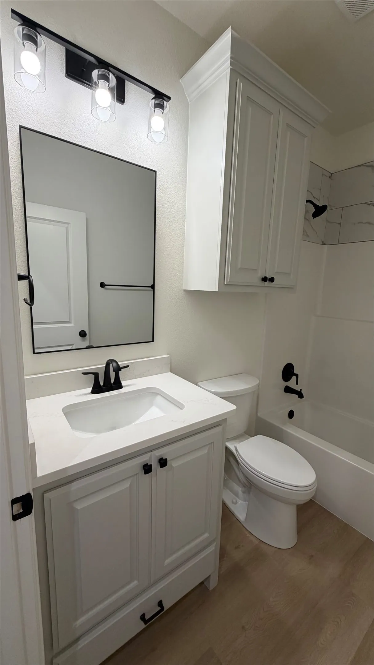 Bathroom 1- Guest bath