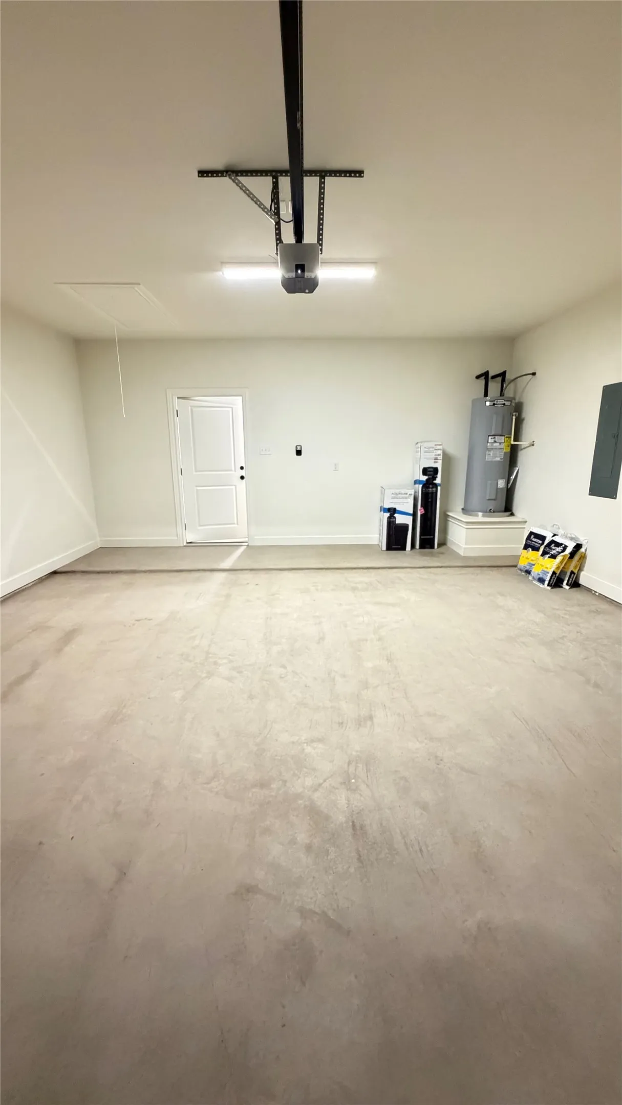 Single Family Residence For Rent in Taylor County , 7577 Wildflower Way, Abilene, Texas 79602, 4 Bedroom, 2 Bathroom, 2 Garage spaces, 1,648 Sqft, built in 2026, mls#21404912, Real Estate Agent in Abilene, Homes For Rent in Taylor county, Homes For Rent in Abilene, Realtor in Abilene Texas, Real Estate Brokerage Independent Realty Texas, Luminita Cordes Realtor