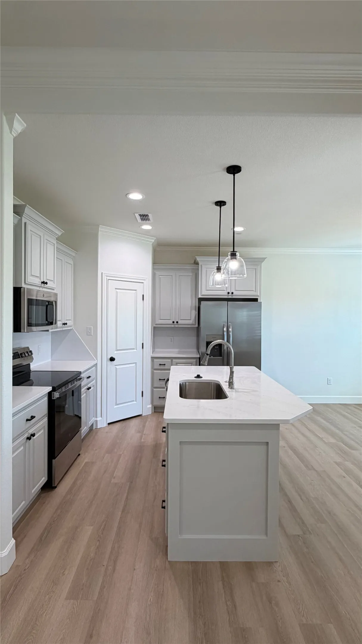 Single Family Residence For Rent in Taylor County , 7577 Wildflower Way, Abilene, Texas 79602, 4 Bedroom, 2 Bathroom, 2 Garage spaces, 1,648 Sqft, built in 2026, mls#21404912, Real Estate Agent in Abilene, Homes For Rent in Taylor county, Homes For Rent in Abilene, Realtor in Abilene Texas, Real Estate Brokerage Independent Realty Texas, Luminita Cordes Realtor