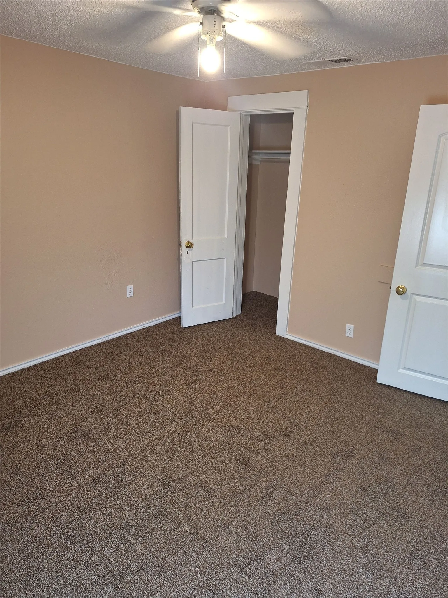 Duplex For Rent in Taylor County , 1942 State Street D, Abilene, Texas 79603, 2 Bedroom, 1 Bathroom, Garage spaces, 915 Sqft, built in 1925, mls#21404909, Real Estate Agent in Abilene, Homes For Rent in Taylor county, Homes For Rent in Abilene, Realtor in Abilene Texas, Real Estate Brokerage Independent Realty Texas, Luminita Cordes Realtor
