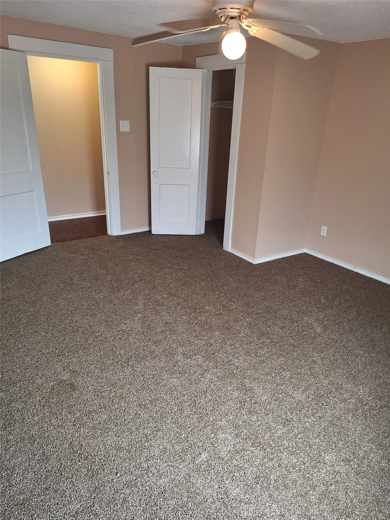 Duplex For Rent in Taylor County , 1942 State Street D, Abilene, Texas 79603, 2 Bedroom, 1 Bathroom, Garage spaces, 915 Sqft, built in 1925, mls#21404909, Real Estate Agent in Abilene, Homes For Rent in Taylor county, Homes For Rent in Abilene, Realtor in Abilene Texas, Real Estate Brokerage Independent Realty Texas, Luminita Cordes Realtor