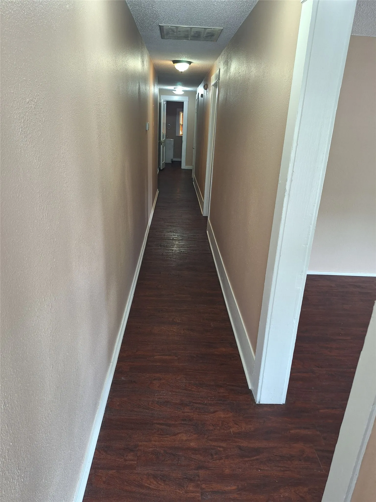 Duplex For Rent in Taylor County , 1942 State Street D, Abilene, Texas 79603, 2 Bedroom, 1 Bathroom, Garage spaces, 915 Sqft, built in 1925, mls#21404909, Real Estate Agent in Abilene, Homes For Rent in Taylor county, Homes For Rent in Abilene, Realtor in Abilene Texas, Real Estate Brokerage Independent Realty Texas, Luminita Cordes Realtor