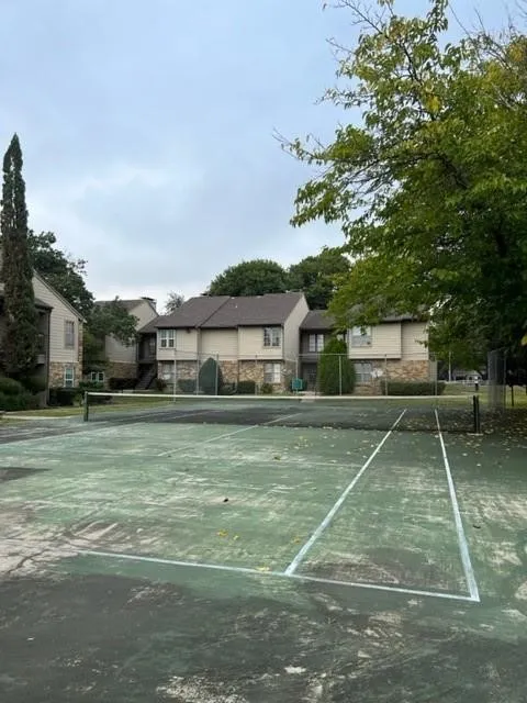 Condominium For Sale in Dallas County , 5300 Keller Springs Road 2013, Dallas, Texas 75248, 1 Bedroom, 1 Bathroom, Garage spaces, 812 Sqft, built in 1982, mls#21404891, Real Estate Agent in Dallas, Homes For Sale in Dallas county, Homes For Sale in Dallas, Realtor in Dallas Texas, Real Estate Brokerage Independent Realty Texas, Luminita Cordes Realtor