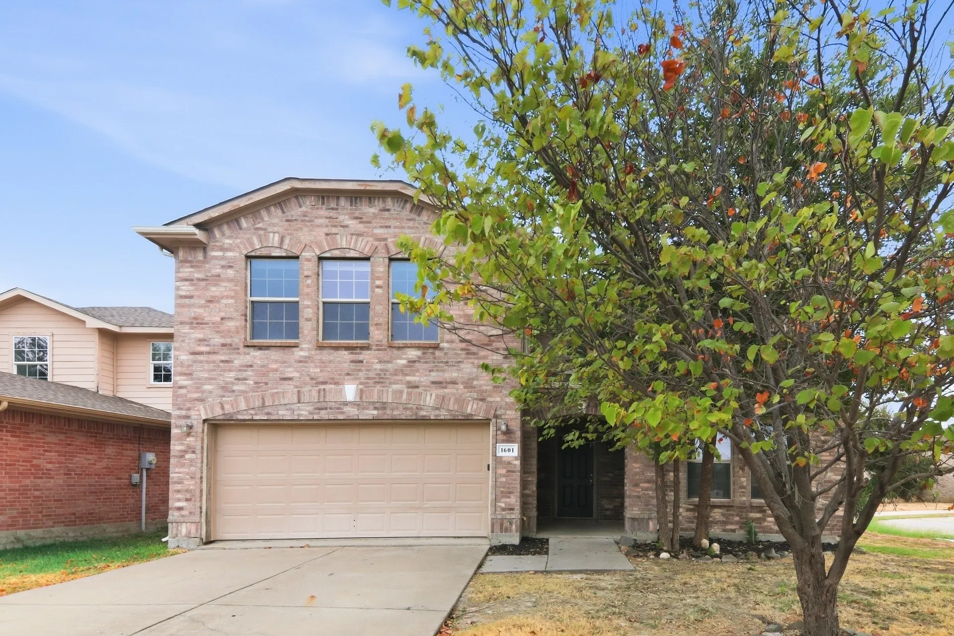 Single Family Residence For Rent in Denton County , 1601 Princess Lane, Little Elm, Texas 75036, 5 Bedroom, 4 Bathroom, 2 Garage spaces, 4,014 Sqft, built in 2005, mls#21404900, Real Estate Agent in Little Elm, Homes For Rent in Denton county, Homes For Rent in Little Elm, Realtor in Little Elm Texas, Real Estate Brokerage Independent Realty Texas, Luminita Cordes Realtor