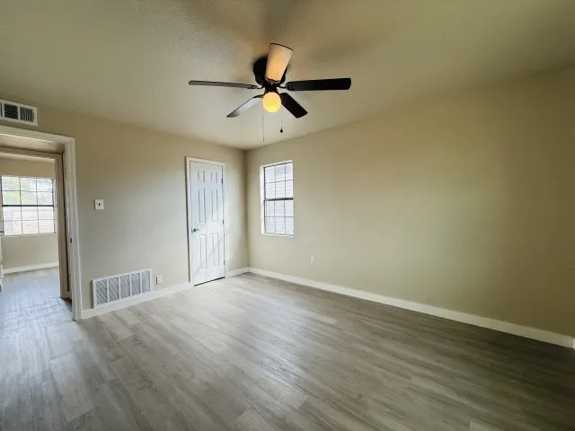 Single Family Residence For Sale in Ector County , 615 E 55th Street, Odessa, Texas 79762, 3 Bedroom, 2 Bathroom, Garage spaces, 1,328 Sqft, built in 1958, mls#21404908, Real Estate Agent in Odessa, Homes For Sale in Ector county, Homes For Sale in Odessa, Realtor in Odessa Texas, Real Estate Brokerage Independent Realty Texas, Luminita Cordes Realtor