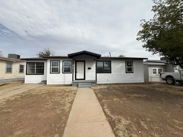Single Family Residence For Sale in Ector County , 615 E 55th Street, Odessa, Texas 79762, 3 Bedroom, 2 Bathroom, Garage spaces, 1,328 Sqft, built in 1958, mls#21404908, Real Estate Agent in Odessa, Homes For Sale in Ector county, Homes For Sale in Odessa, Realtor in Odessa Texas, Real Estate Brokerage Independent Realty Texas, Luminita Cordes Realtor