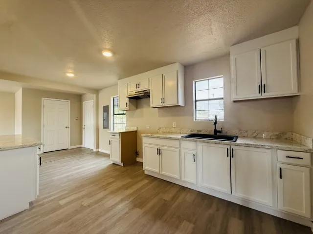 Single Family Residence For Sale in Ector County , 615 E 55th Street, Odessa, Texas 79762, 3 Bedroom, 2 Bathroom, Garage spaces, 1,328 Sqft, built in 1958, mls#21404908, Real Estate Agent in Odessa, Homes For Sale in Ector county, Homes For Sale in Odessa, Realtor in Odessa Texas, Real Estate Brokerage Independent Realty Texas, Luminita Cordes Realtor