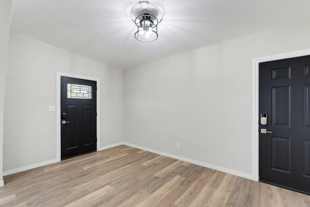 Single Family Residence For Sale in Taylor County , 4026 Congress Court, Abilene, Texas 79603, 4 Bedroom, 2 Bathroom, 2 Garage spaces, 2,345 Sqft, built in 1966, mls#21403935, Real Estate Agent in Abilene, Homes For Sale in Taylor county, Homes For Sale in Abilene, Realtor in Abilene Texas, Real Estate Brokerage Independent Realty Texas, Luminita Cordes Realtor