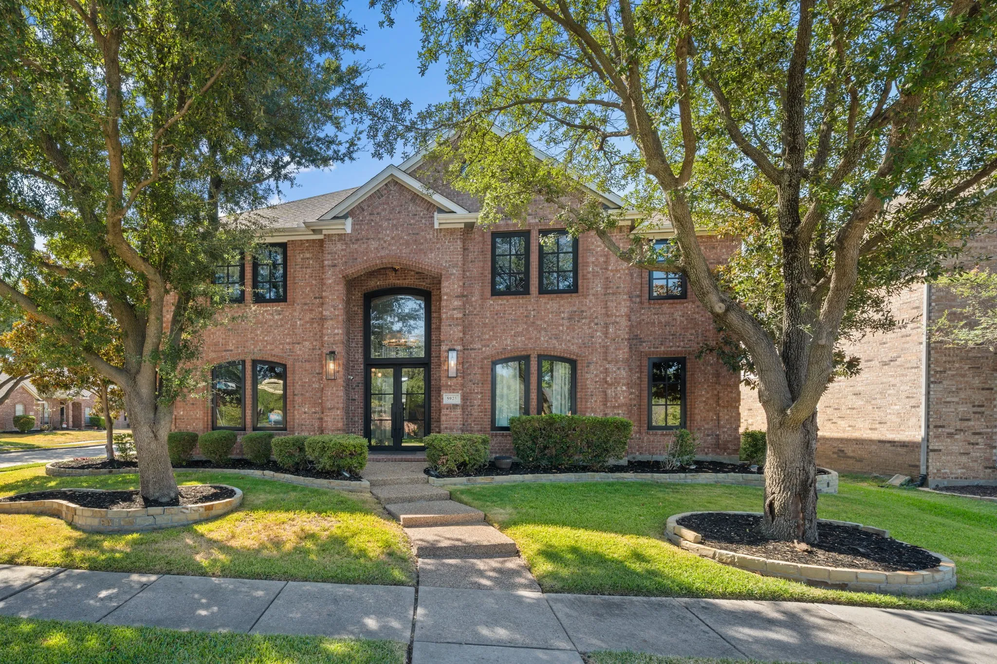 Single Family Residence For Rent in Denton County , 5925 Chatham Lane, The Colony, Texas 75056, 4 Bedroom, 4 Bathroom, 2 Garage spaces, 3,505 Sqft, built in 2000, mls#21394055, Real Estate Agent in The Colony, Homes For Rent in Denton county, Homes For Rent in The Colony, Realtor in The Colony Texas, Real Estate Brokerage Independent Realty Texas, Luminita Cordes Realtor