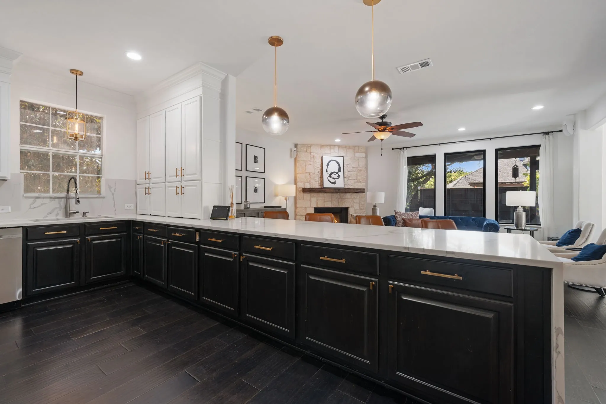 Single Family Residence For Rent in Denton County , 5925 Chatham Lane, The Colony, Texas 75056, 4 Bedroom, 4 Bathroom, 2 Garage spaces, 3,505 Sqft, built in 2000, mls#21394055, Real Estate Agent in The Colony, Homes For Rent in Denton county, Homes For Rent in The Colony, Realtor in The Colony Texas, Real Estate Brokerage Independent Realty Texas, Luminita Cordes Realtor