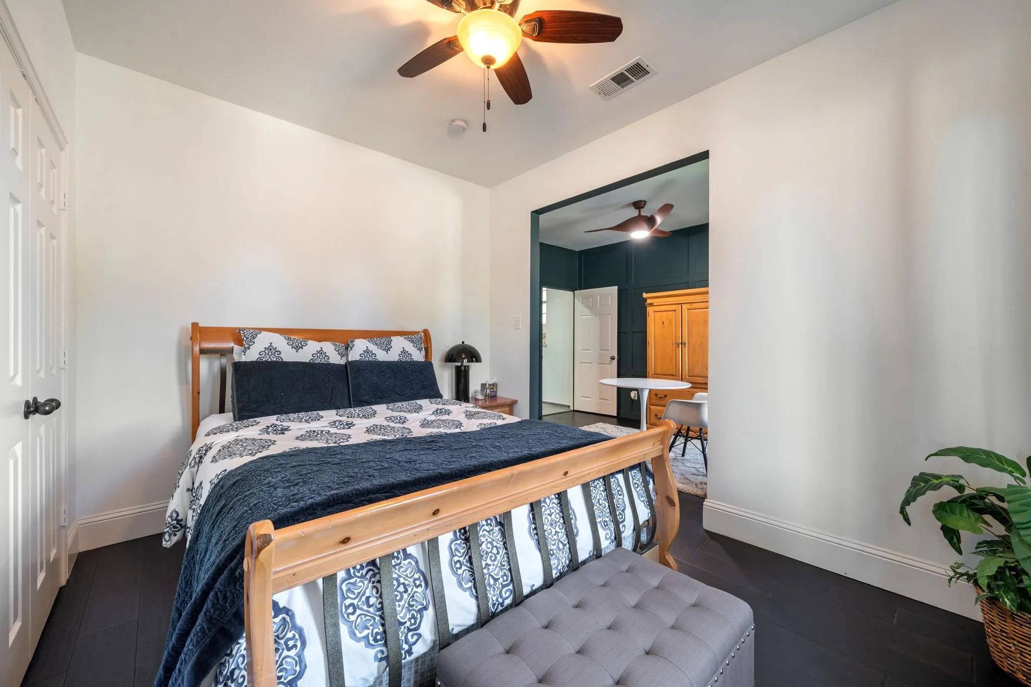 Single Family Residence For Rent in Denton County , 5925 Chatham Lane, The Colony, Texas 75056, 4 Bedroom, 4 Bathroom, 2 Garage spaces, 3,505 Sqft, built in 2000, mls#21394055, Real Estate Agent in The Colony, Homes For Rent in Denton county, Homes For Rent in The Colony, Realtor in The Colony Texas, Real Estate Brokerage Independent Realty Texas, Luminita Cordes Realtor