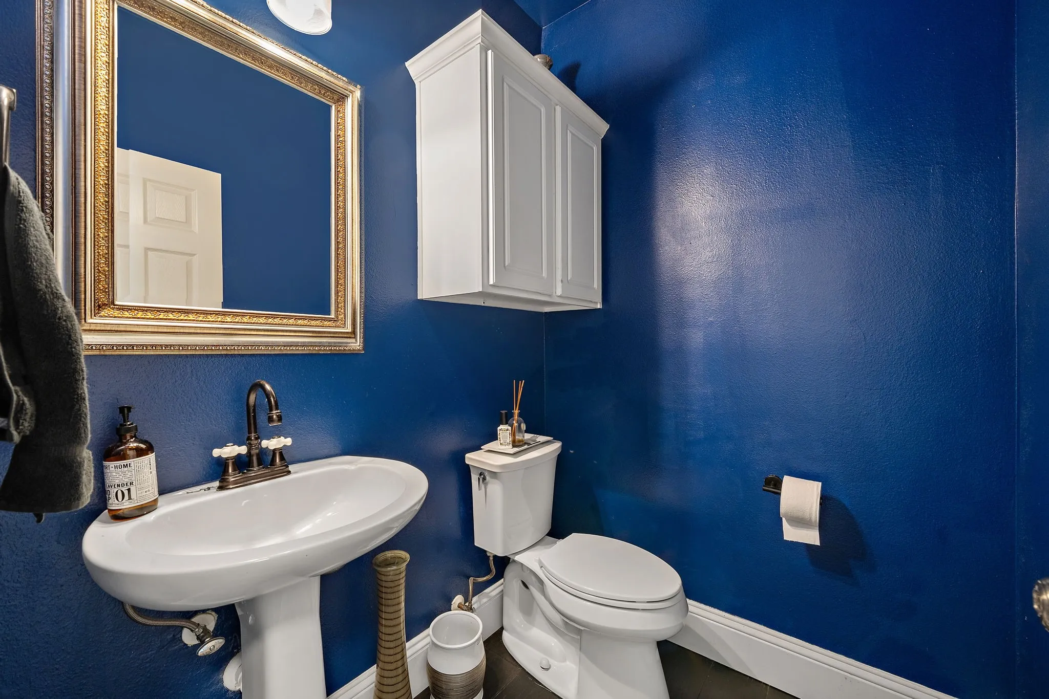 Single Family Residence For Rent in Denton County , 5925 Chatham Lane, The Colony, Texas 75056, 4 Bedroom, 4 Bathroom, 2 Garage spaces, 3,505 Sqft, built in 2000, mls#21394055, Real Estate Agent in The Colony, Homes For Rent in Denton county, Homes For Rent in The Colony, Realtor in The Colony Texas, Real Estate Brokerage Independent Realty Texas, Luminita Cordes Realtor