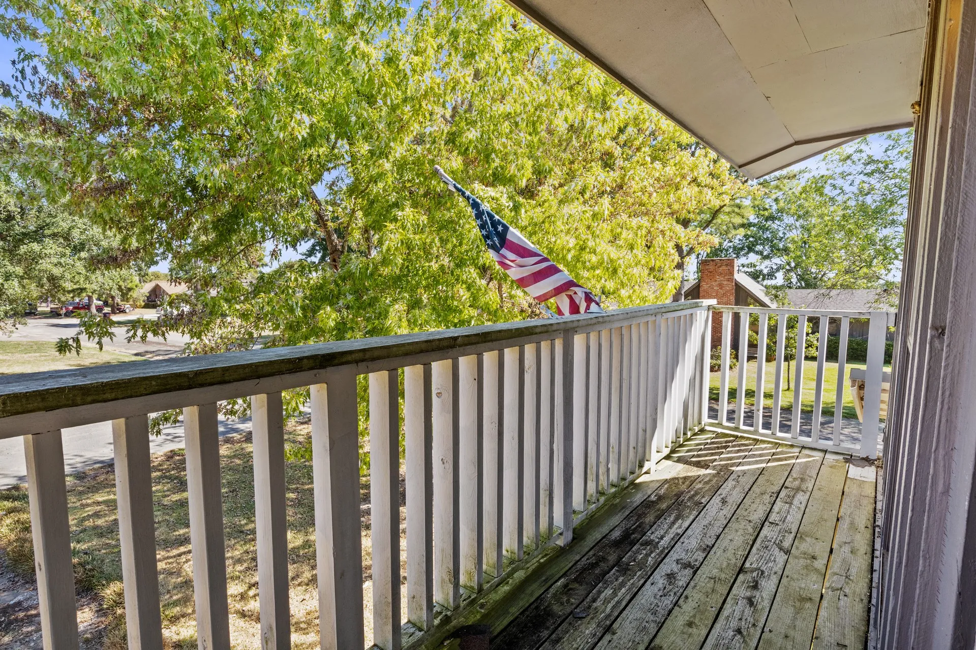 Single Family Residence For Sale in Red River (TX) County , 600 W 12th Street, Clarksville, Texas 75426, 4 Bedroom, 2 Bathroom, Garage spaces, 1,782 Sqft, built in 1977, mls#21404861, Real Estate Agent in Clarksville, Homes For Sale in Red River (TX) county, Homes For Sale in Clarksville, Realtor in Clarksville Texas, Real Estate Brokerage Independent Realty Texas, Luminita Cordes Realtor