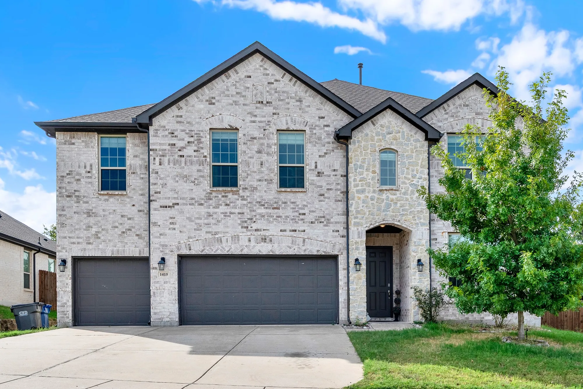 Single Family Residence For Rent in Collin County , 1415 Hickory Woods Way, Wylie, Texas 75098, 5 Bedroom, 4 Bathroom, 3 Garage spaces, 3,256 Sqft, built in 2020, mls#21402145, Real Estate Agent in Wylie, Homes For Rent in Collin county, Homes For Rent in Wylie, Realtor in Wylie Texas, Real Estate Brokerage Independent Realty Texas, Luminita Cordes Realtor