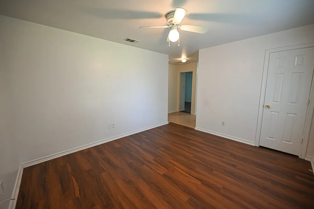 Quadruplex For Rent in Wise County , 105 S Wilson Unit A Street, Boyd, Texas 76023, 2 Bedroom, 1 Bathroom, Garage spaces, 800 Sqft, built in 2004, mls#21404926, Real Estate Agent in Boyd, Homes For Rent in Wise county, Homes For Rent in Boyd, Realtor in Boyd Texas, Real Estate Brokerage Independent Realty Texas, Luminita Cordes Realtor