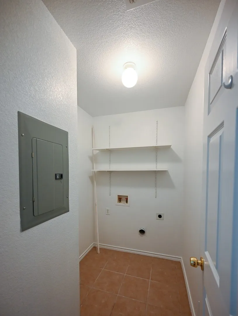 Quadruplex For Rent in Wise County , 105 S Wilson Unit A Street, Boyd, Texas 76023, 2 Bedroom, 1 Bathroom, Garage spaces, 800 Sqft, built in 2004, mls#21404926, Real Estate Agent in Boyd, Homes For Rent in Wise county, Homes For Rent in Boyd, Realtor in Boyd Texas, Real Estate Brokerage Independent Realty Texas, Luminita Cordes Realtor