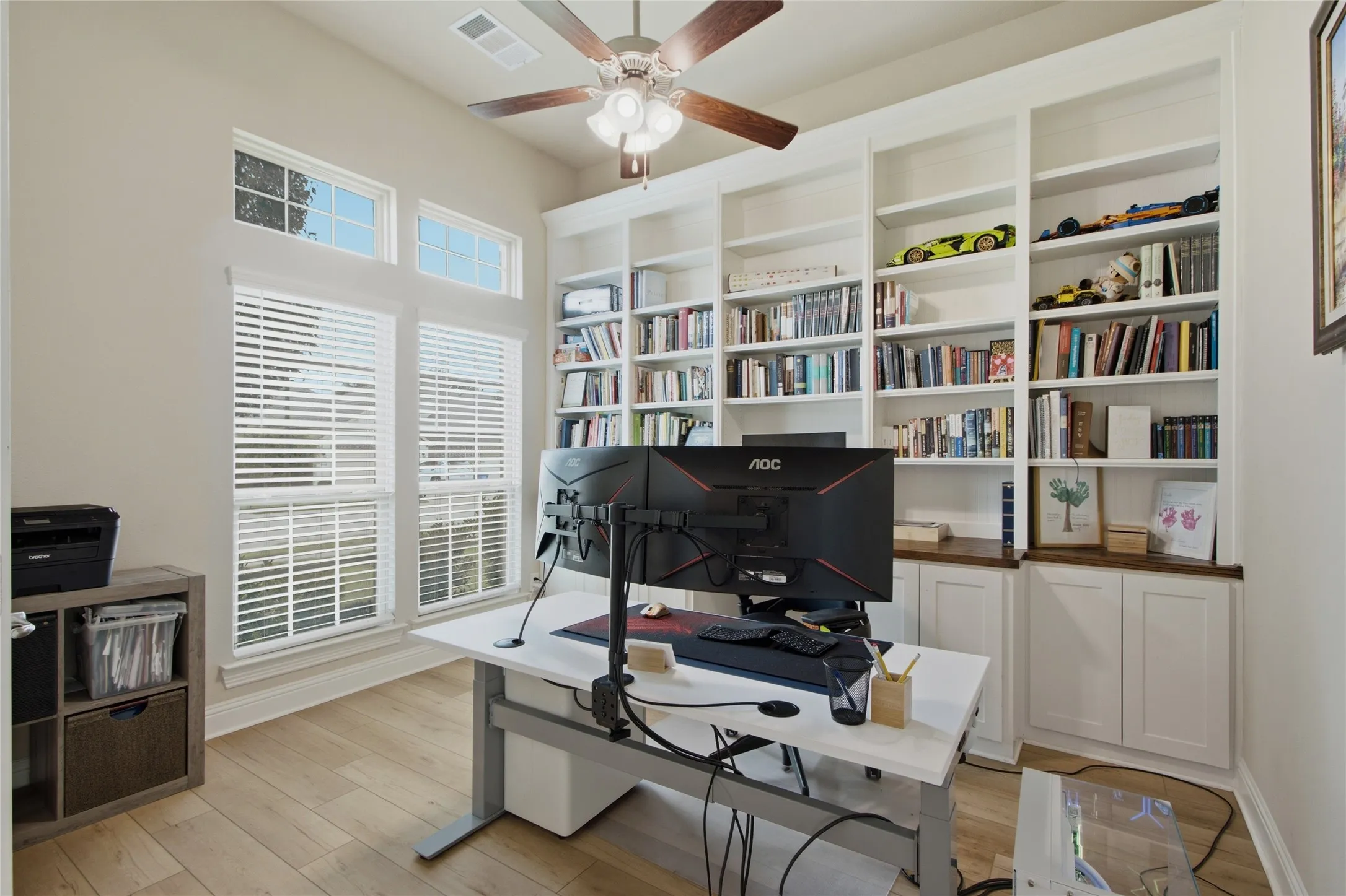 Single Family Residence For Rent in Denton County , 4317 Lakeview Drive, Frisco, Texas 75036, 4 Bedroom, 4 Bathroom, 2 Garage spaces, 2,874 Sqft, built in 2018, mls#21404906, Real Estate Agent in Frisco, Homes For Rent in Denton county, Homes For Rent in Frisco, Realtor in Frisco Texas, Real Estate Brokerage Independent Realty Texas, Luminita Cordes Realtor