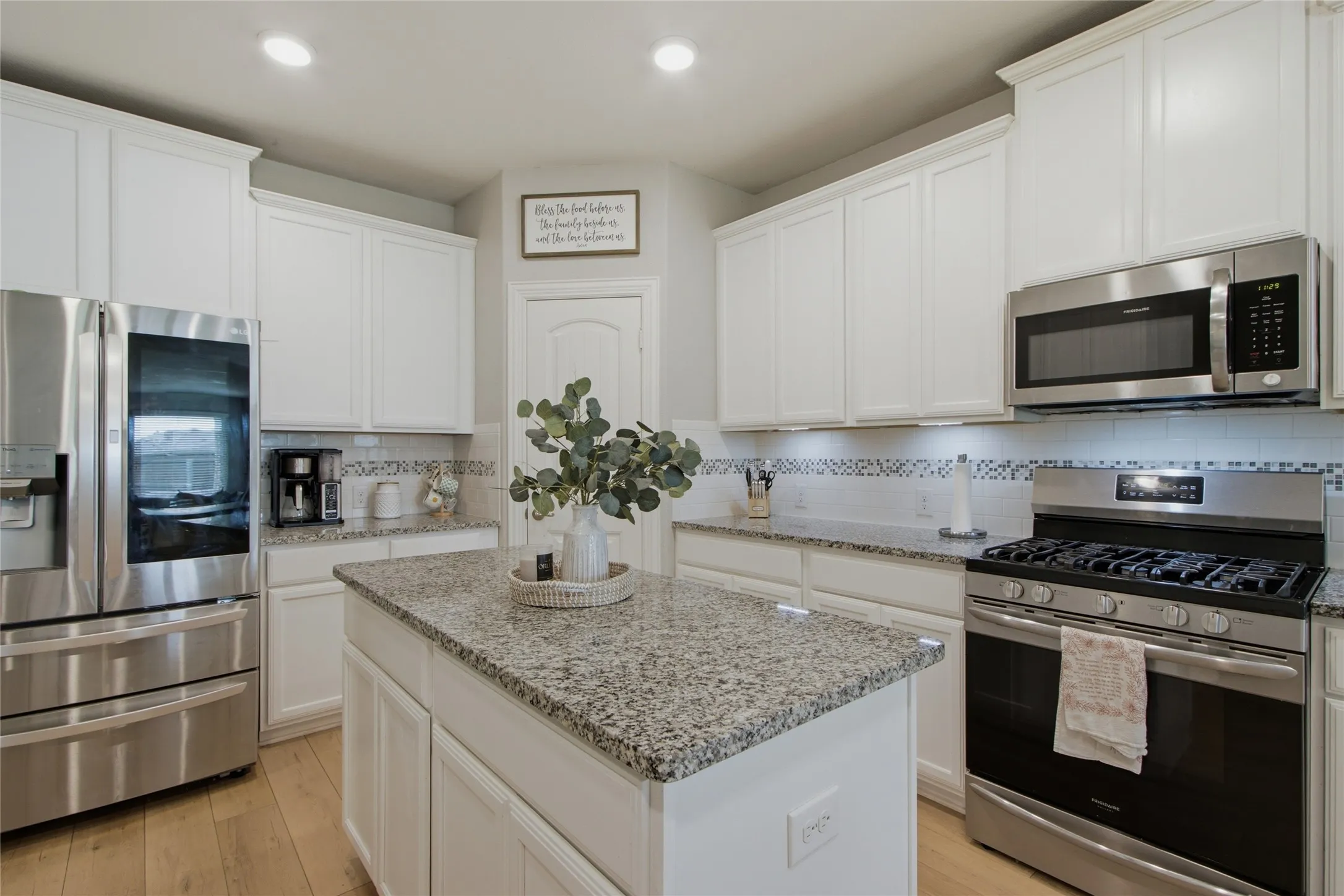 Single Family Residence For Rent in Denton County , 4317 Lakeview Drive, Frisco, Texas 75036, 4 Bedroom, 4 Bathroom, 2 Garage spaces, 2,874 Sqft, built in 2018, mls#21404906, Real Estate Agent in Frisco, Homes For Rent in Denton county, Homes For Rent in Frisco, Realtor in Frisco Texas, Real Estate Brokerage Independent Realty Texas, Luminita Cordes Realtor