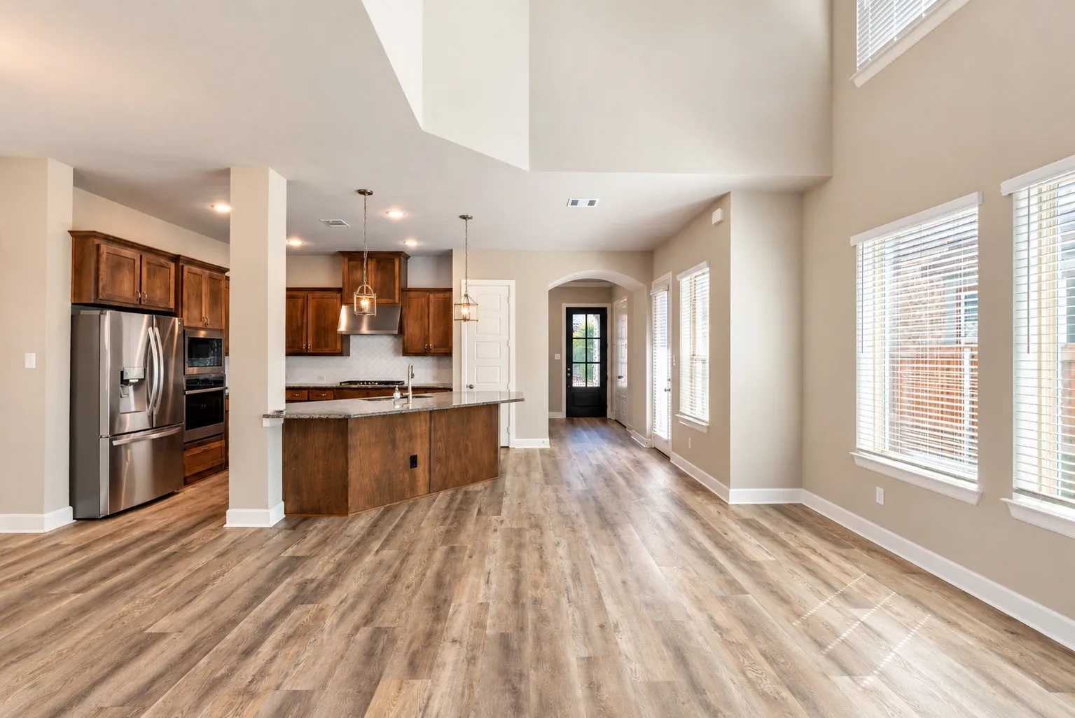 Single Family Residence For Rent in Tarrant County , 1621 Rose Willow Way, Arlington, Texas 76005, 3 Bedroom, 3 Bathroom, 2 Garage spaces, 2,587 Sqft, built in 2020, mls#21404952, Real Estate Agent in Arlington, Homes For Rent in Tarrant county, Homes For Rent in Arlington, Realtor in Arlington Texas, Real Estate Brokerage Independent Realty Texas, Luminita Cordes Realtor