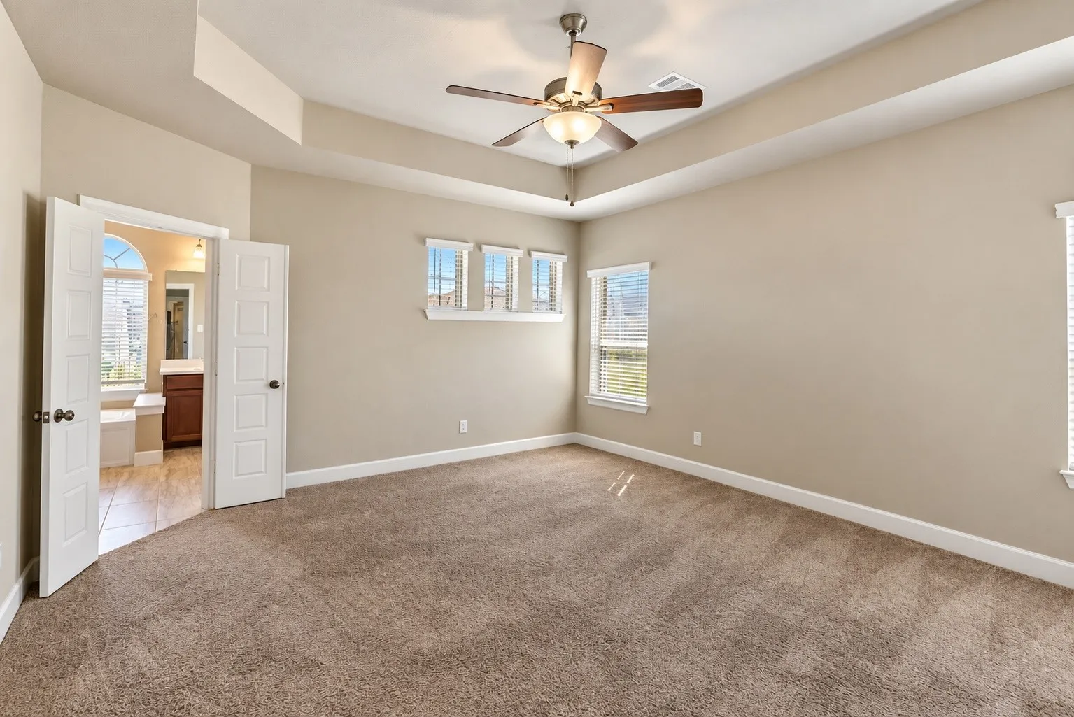 Single Family Residence For Rent in Tarrant County , 1621 Rose Willow Way, Arlington, Texas 76005, 3 Bedroom, 3 Bathroom, 2 Garage spaces, 2,587 Sqft, built in 2020, mls#21404952, Real Estate Agent in Arlington, Homes For Rent in Tarrant county, Homes For Rent in Arlington, Realtor in Arlington Texas, Real Estate Brokerage Independent Realty Texas, Luminita Cordes Realtor